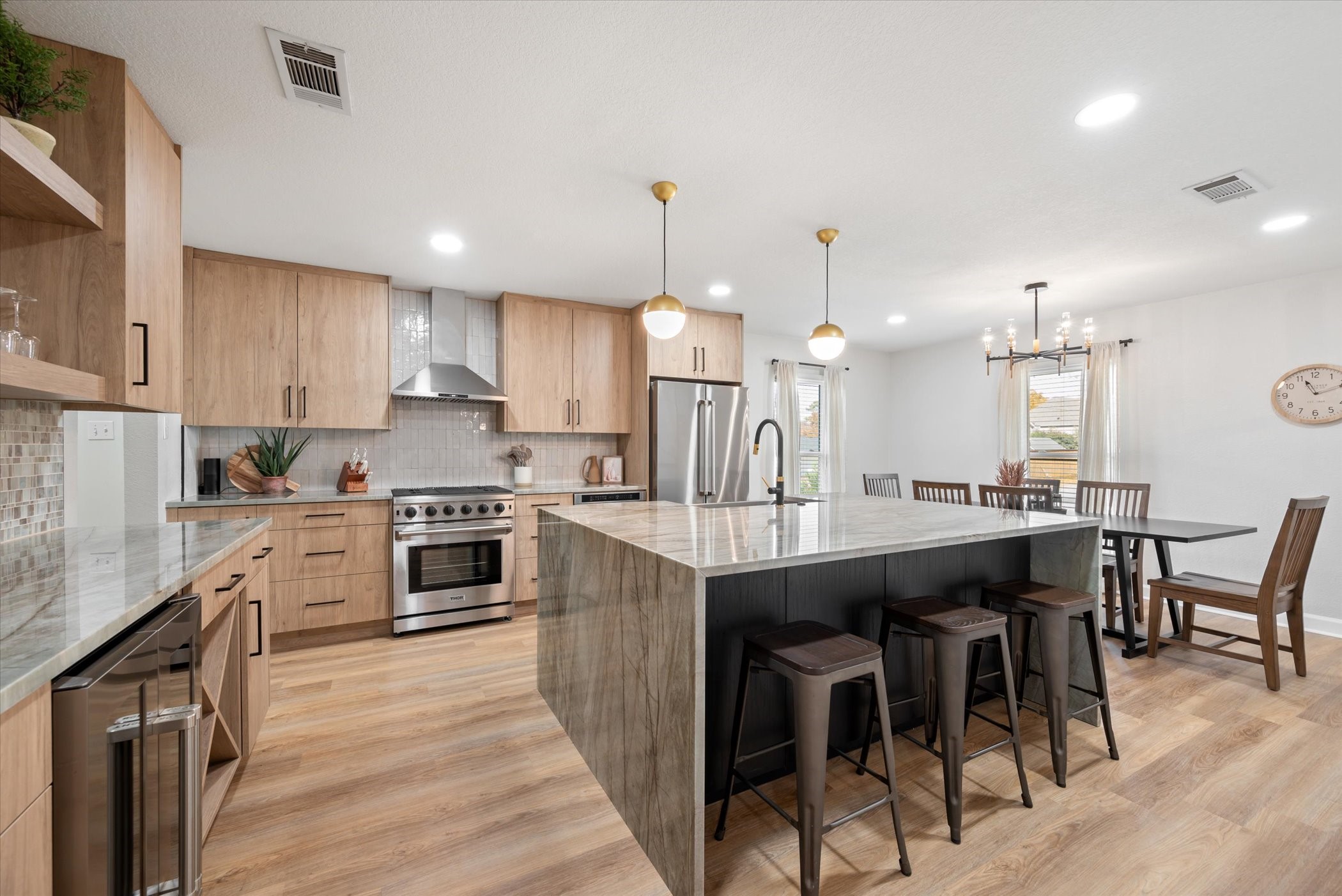 1706 Dunn Street Grapevine TX 76051