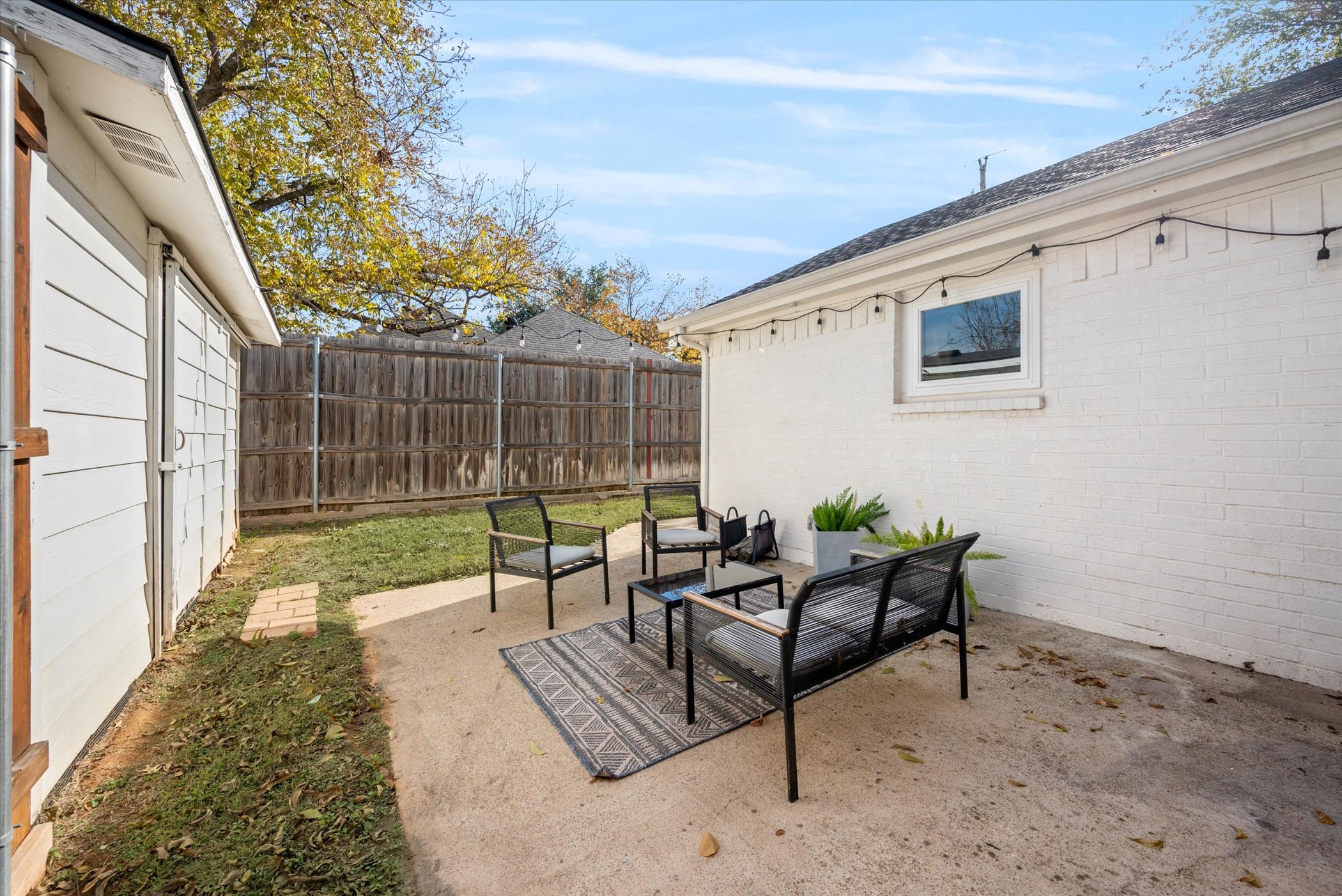 1706 Dunn Street Grapevine TX 76051