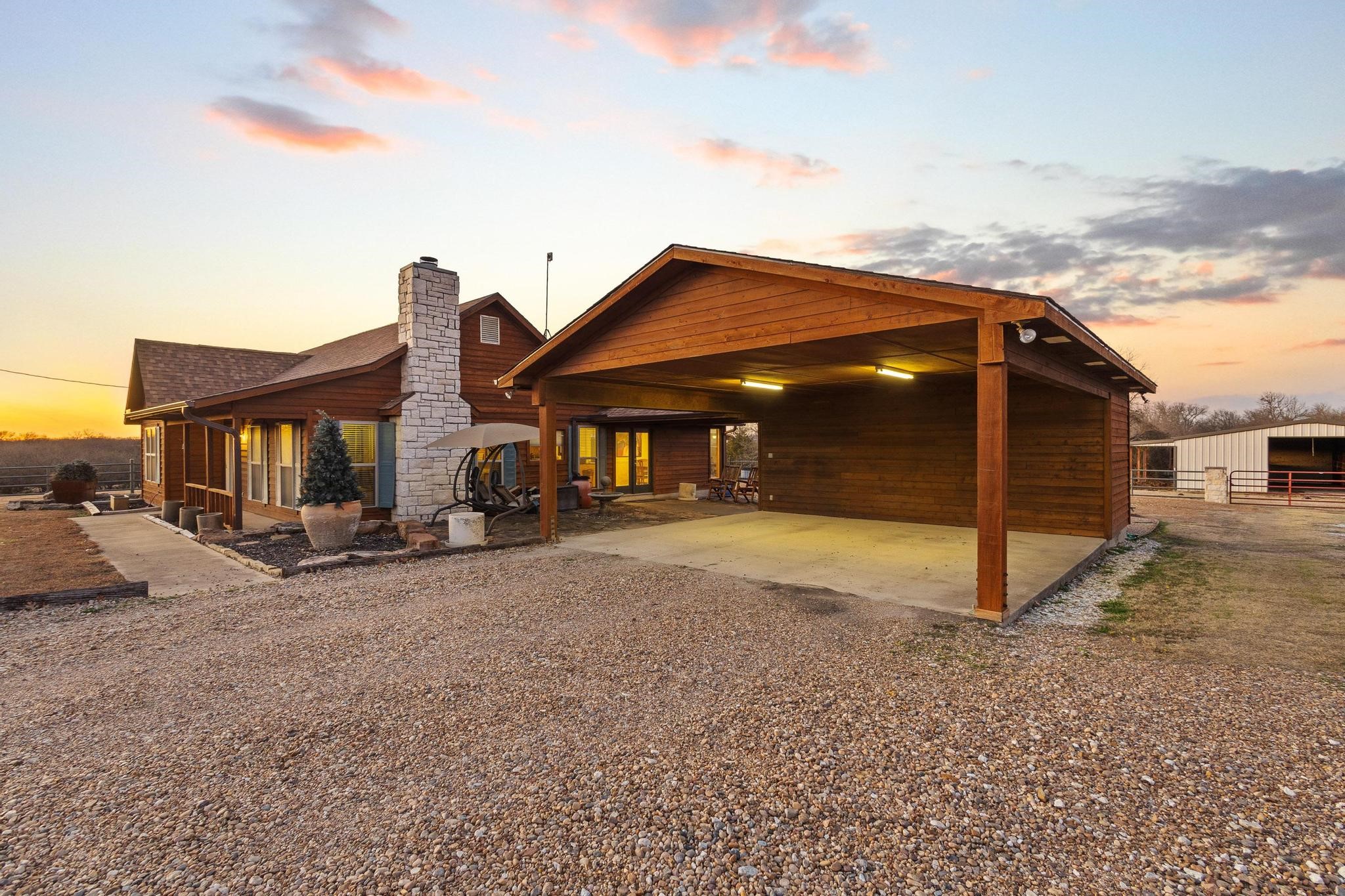 3954 County Road 1141 Leonard TX 75452