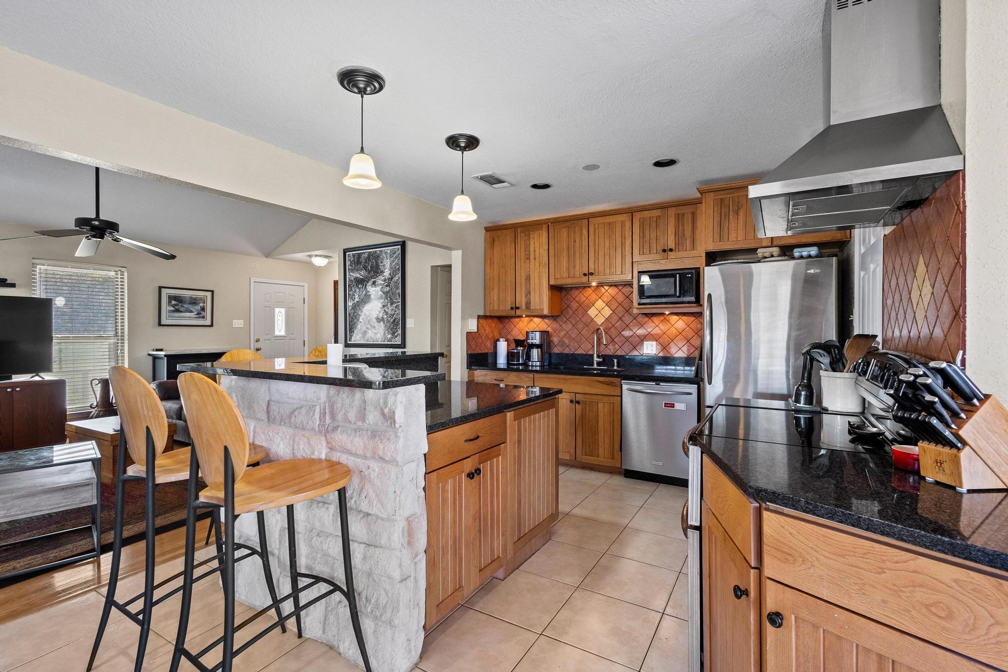 3954 County Road 1141 Leonard TX 75452