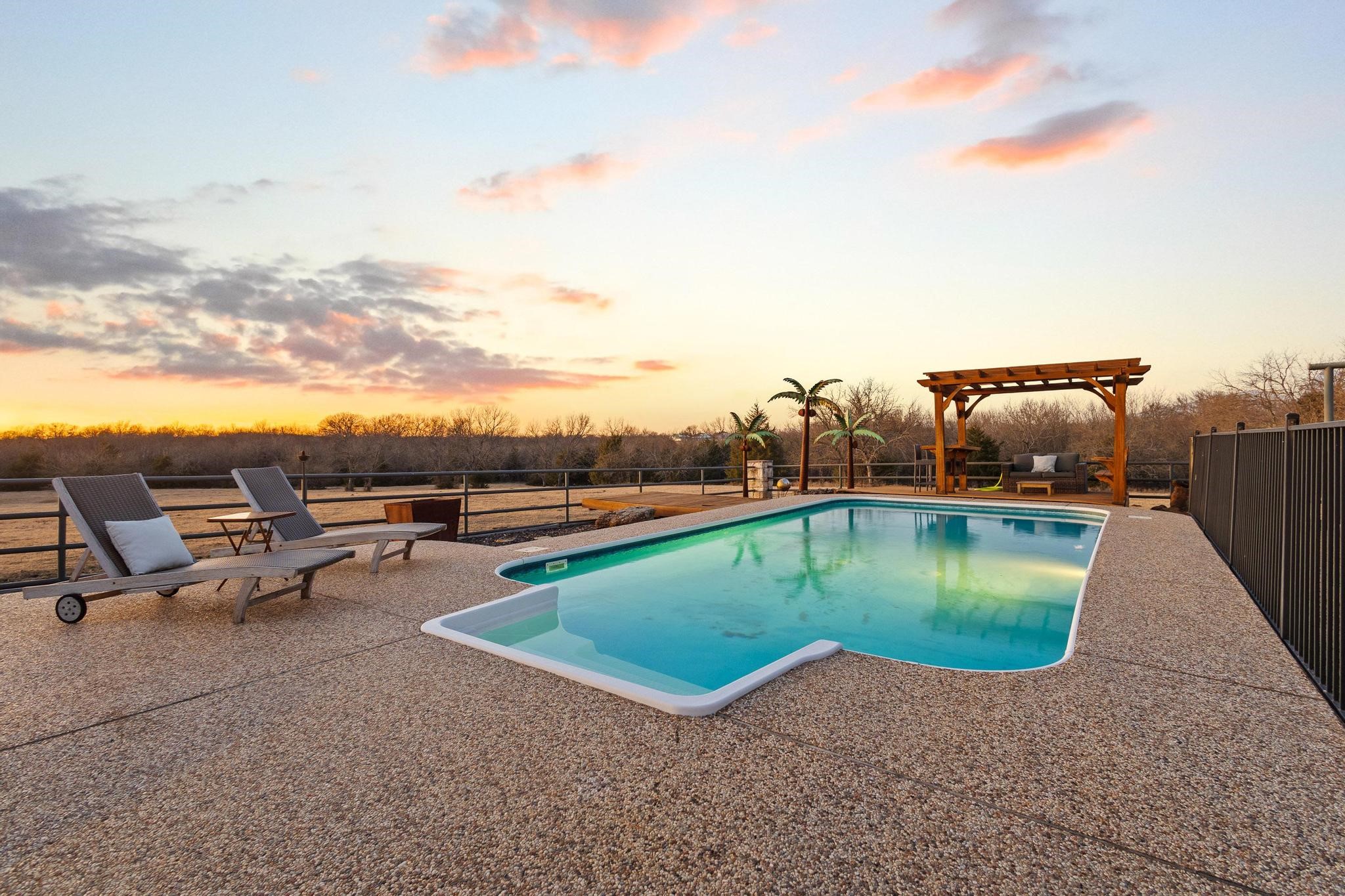 3954 County Road 1141 Leonard TX 75452