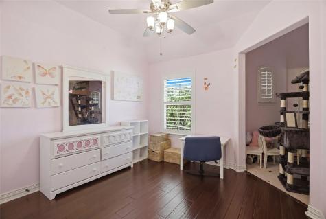 6517 Valencia Grove Pass Fort Worth TX 76132