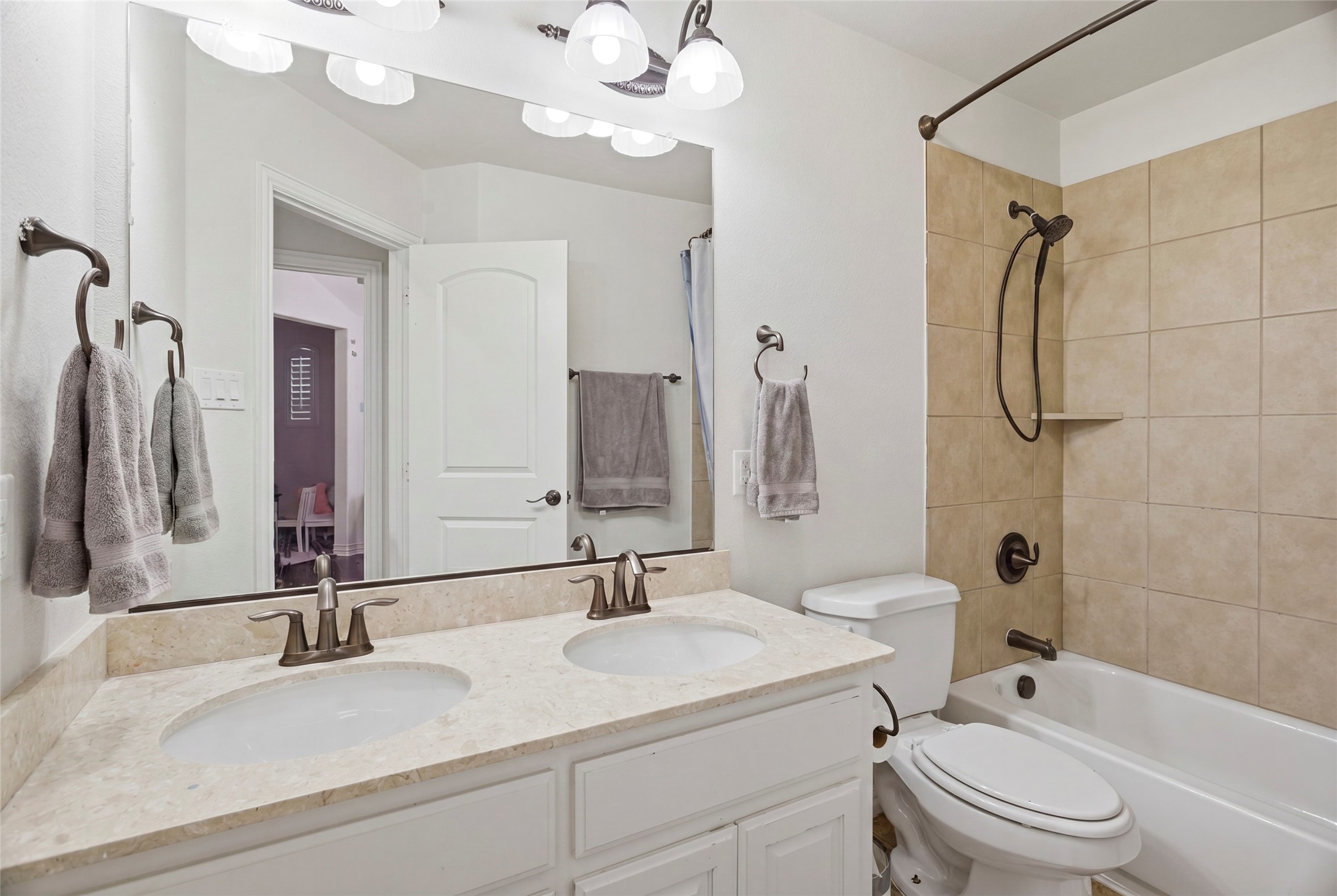 6517 Valencia Grove Pass Fort Worth TX 76132