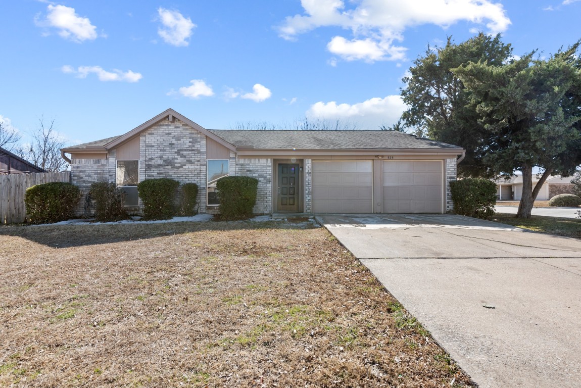 525 David Drive Grand Prairie TX 75052