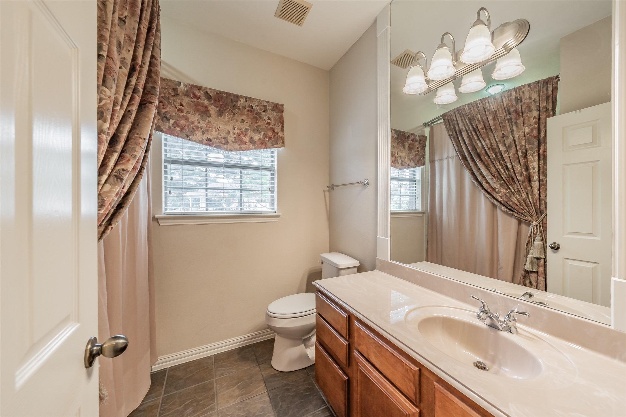 2728 Park Place Burleson TX 76028