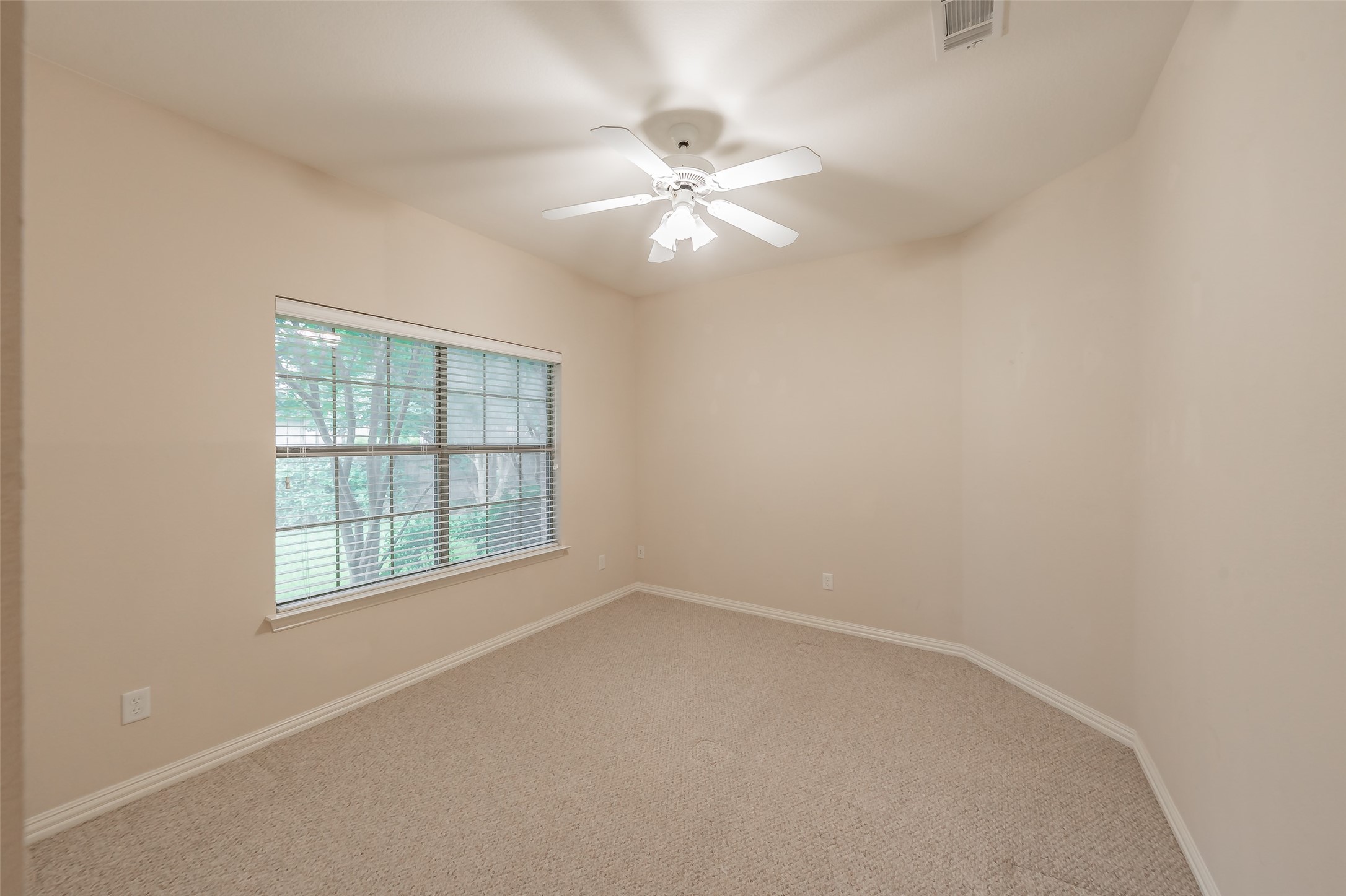 2728 Park Place Burleson TX 76028