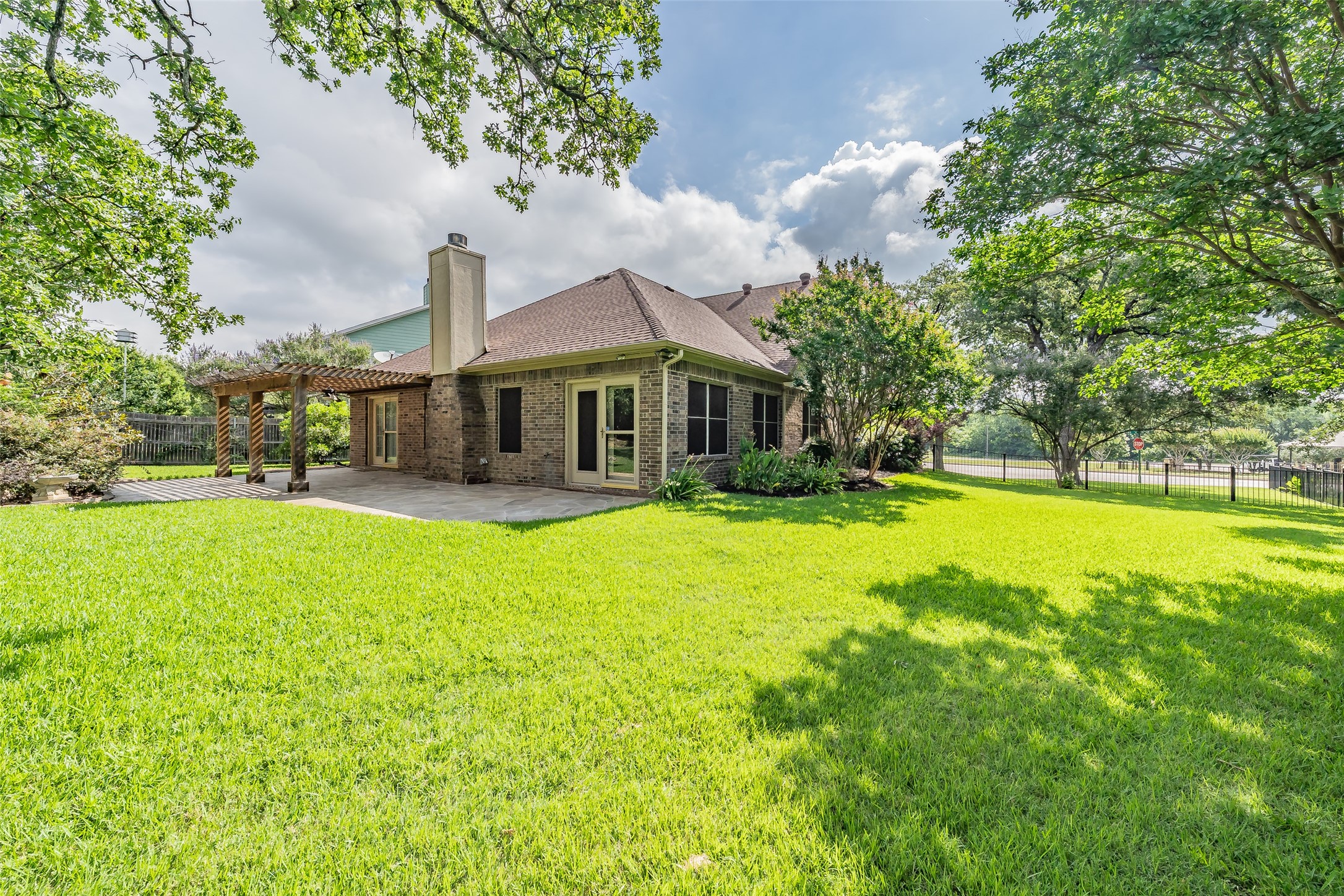 2728 Park Place Burleson TX 76028
