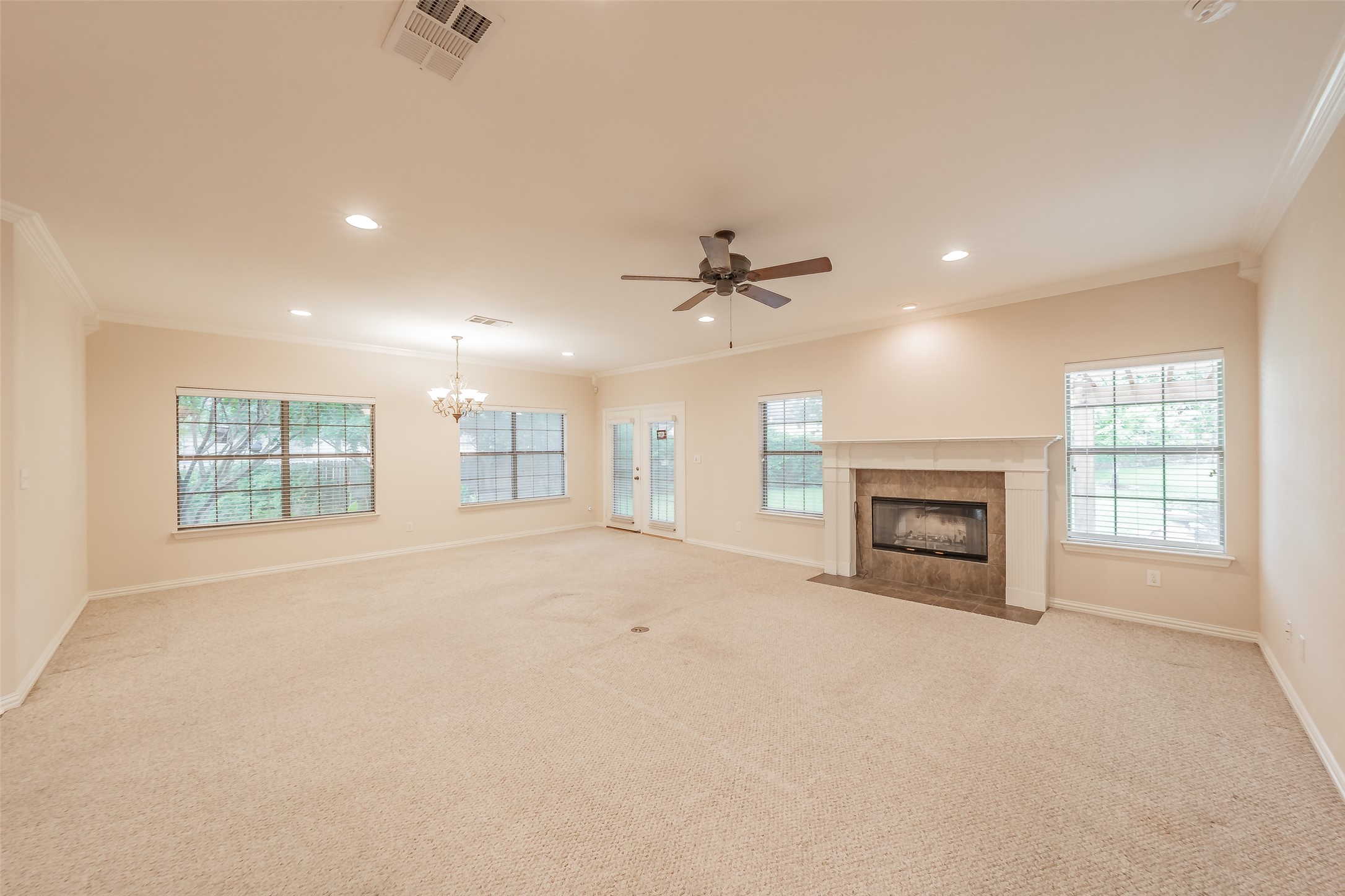 2728 Park Place Burleson TX 76028