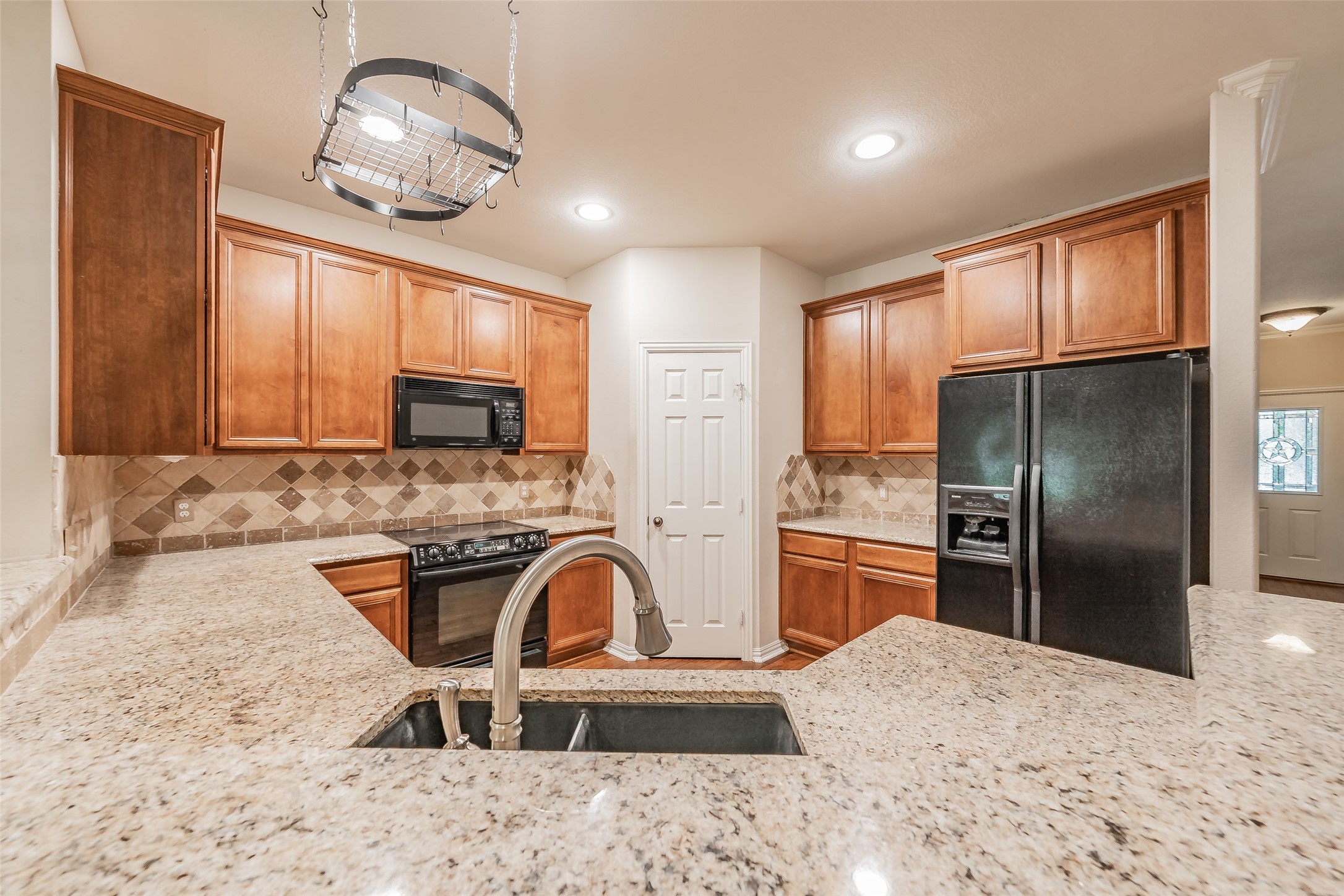 2728 Park Place Burleson TX 76028