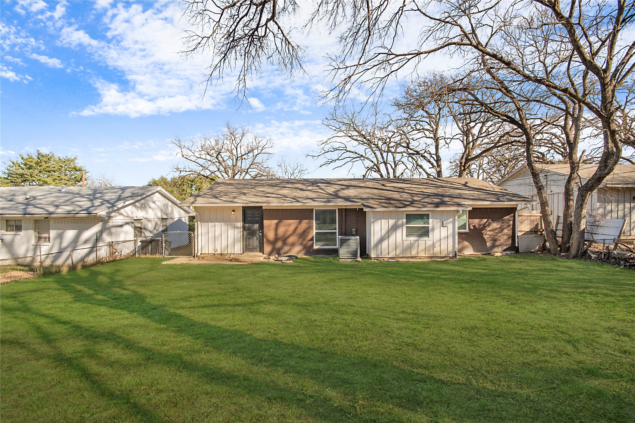 2425 Avis Street Mesquite TX 75149