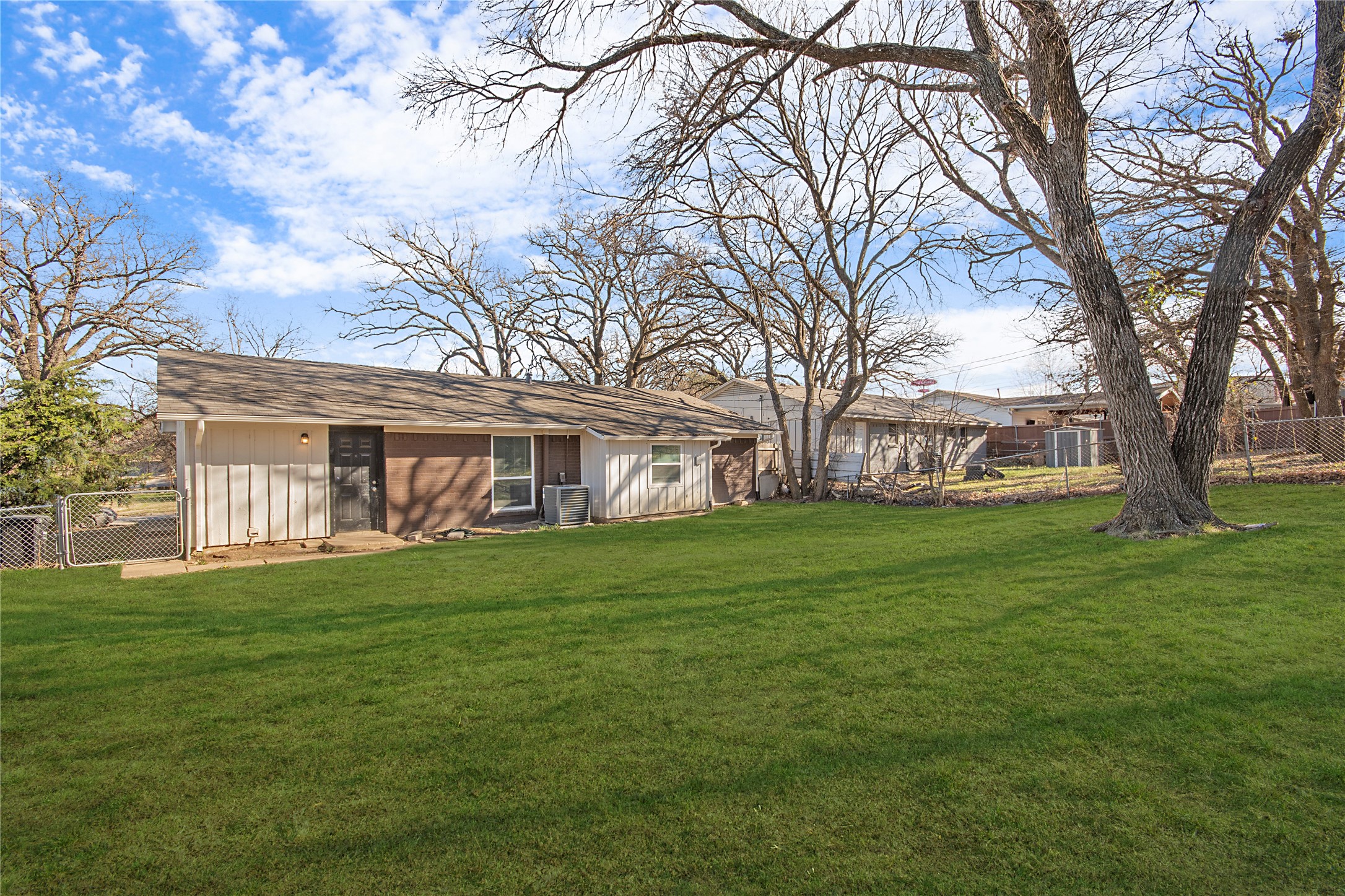 2425 Avis Street Mesquite TX 75149