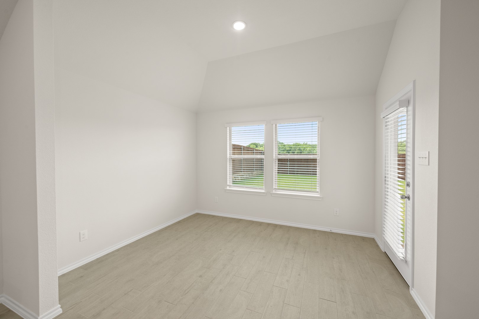 1176 Oak Spring Drive Burleson TX 76028