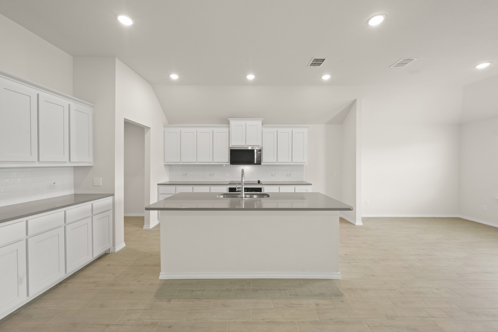 1176 Oak Spring Drive Burleson TX 76028