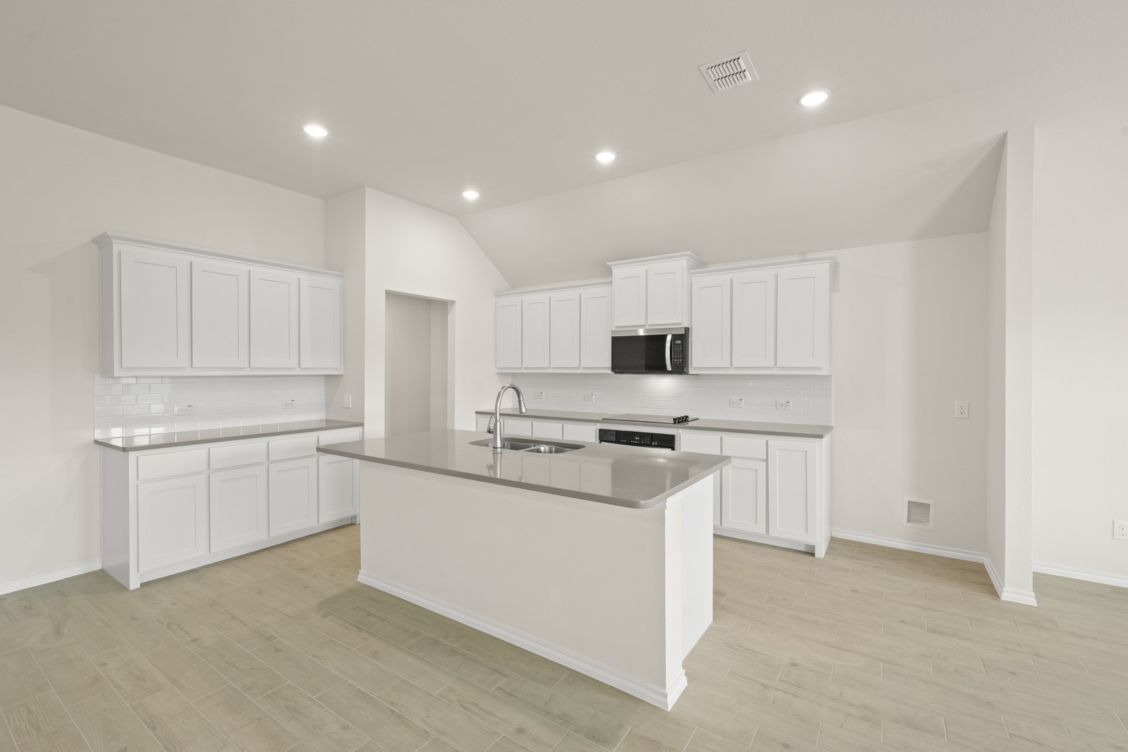 1176 Oak Spring Drive Burleson TX 76028