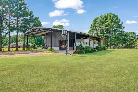 206 Laramie Lake Drive Powderly TX 75473