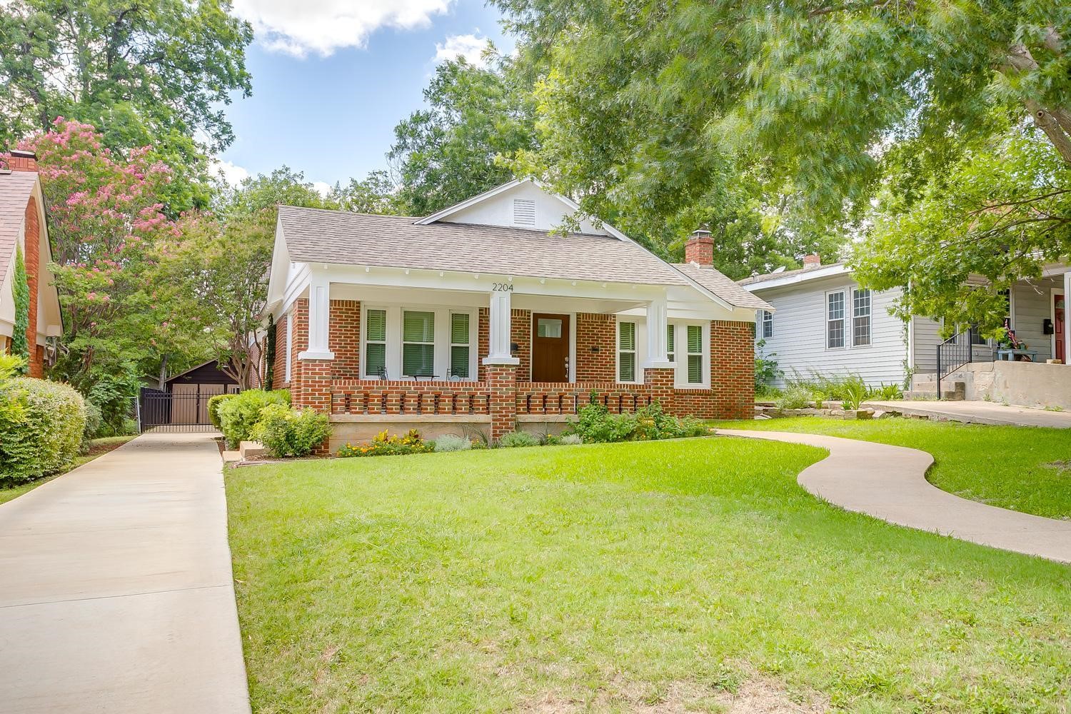 2204 Ashland Avenue Fort Worth TX 76107