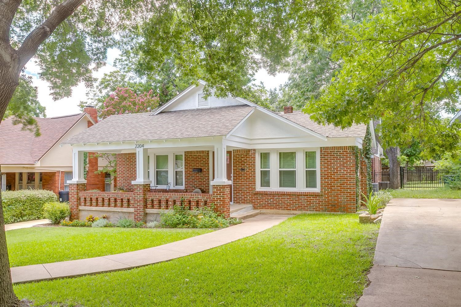 2204 Ashland Avenue Fort Worth TX 76107