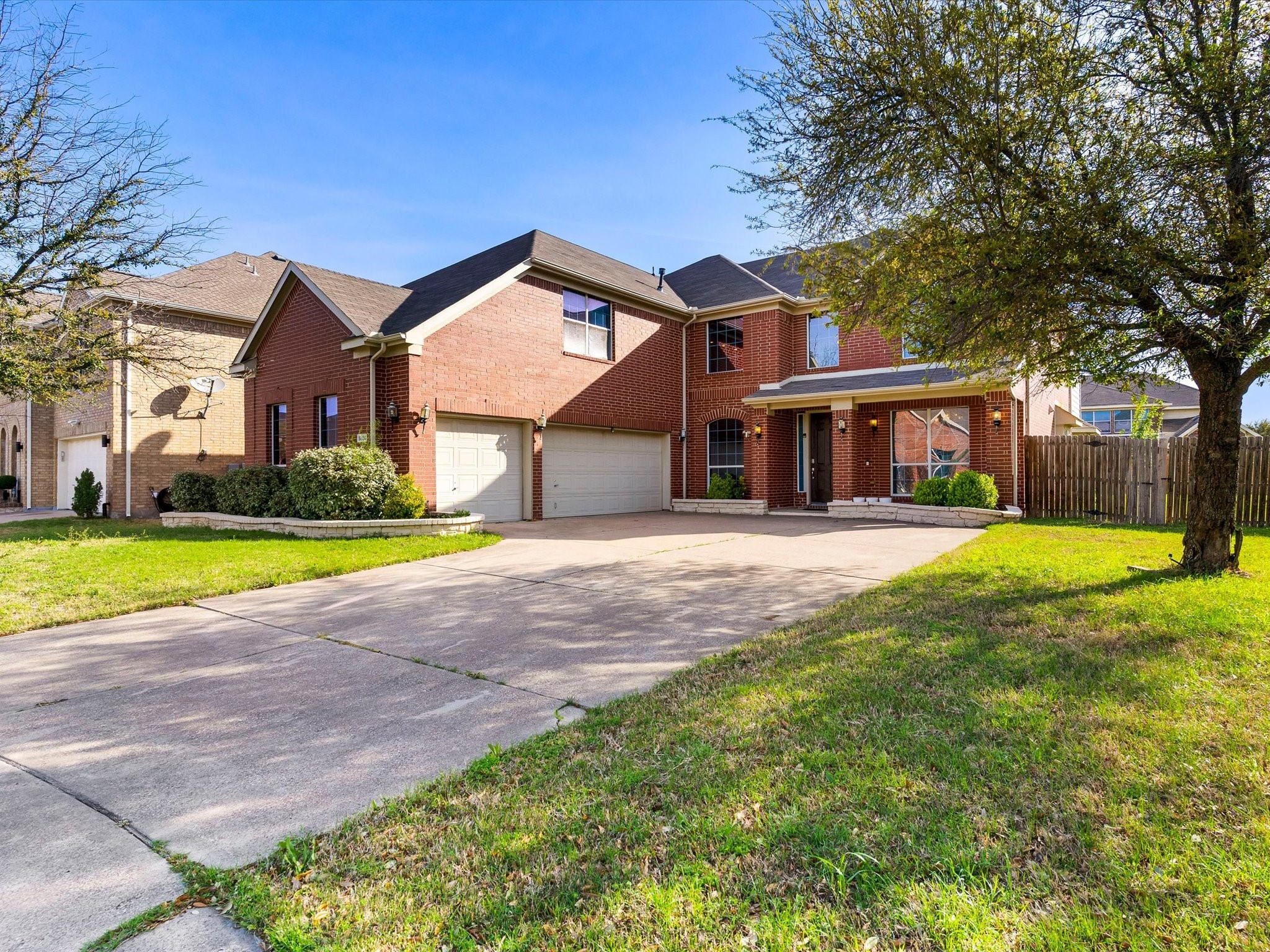 5556 Nacogdoches Trail Grand Prairie TX 75052