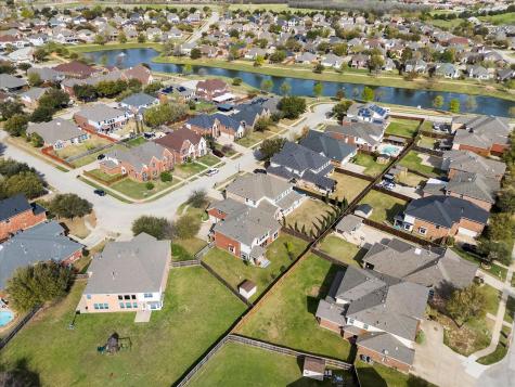 5556 Nacogdoches Trail Grand Prairie TX 75052
