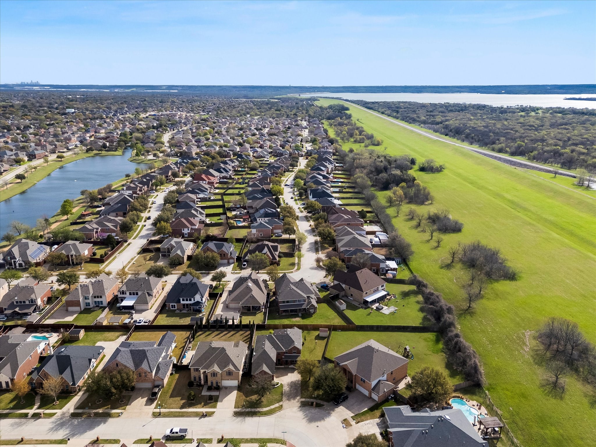 5556 Nacogdoches Trail Grand Prairie TX 75052