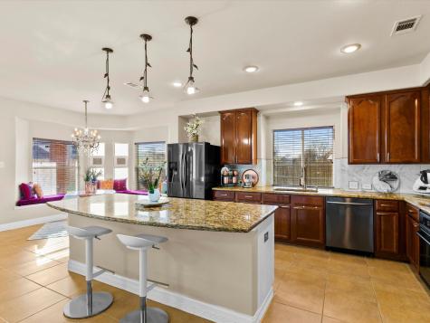 5556 Nacogdoches Trail Grand Prairie TX 75052
