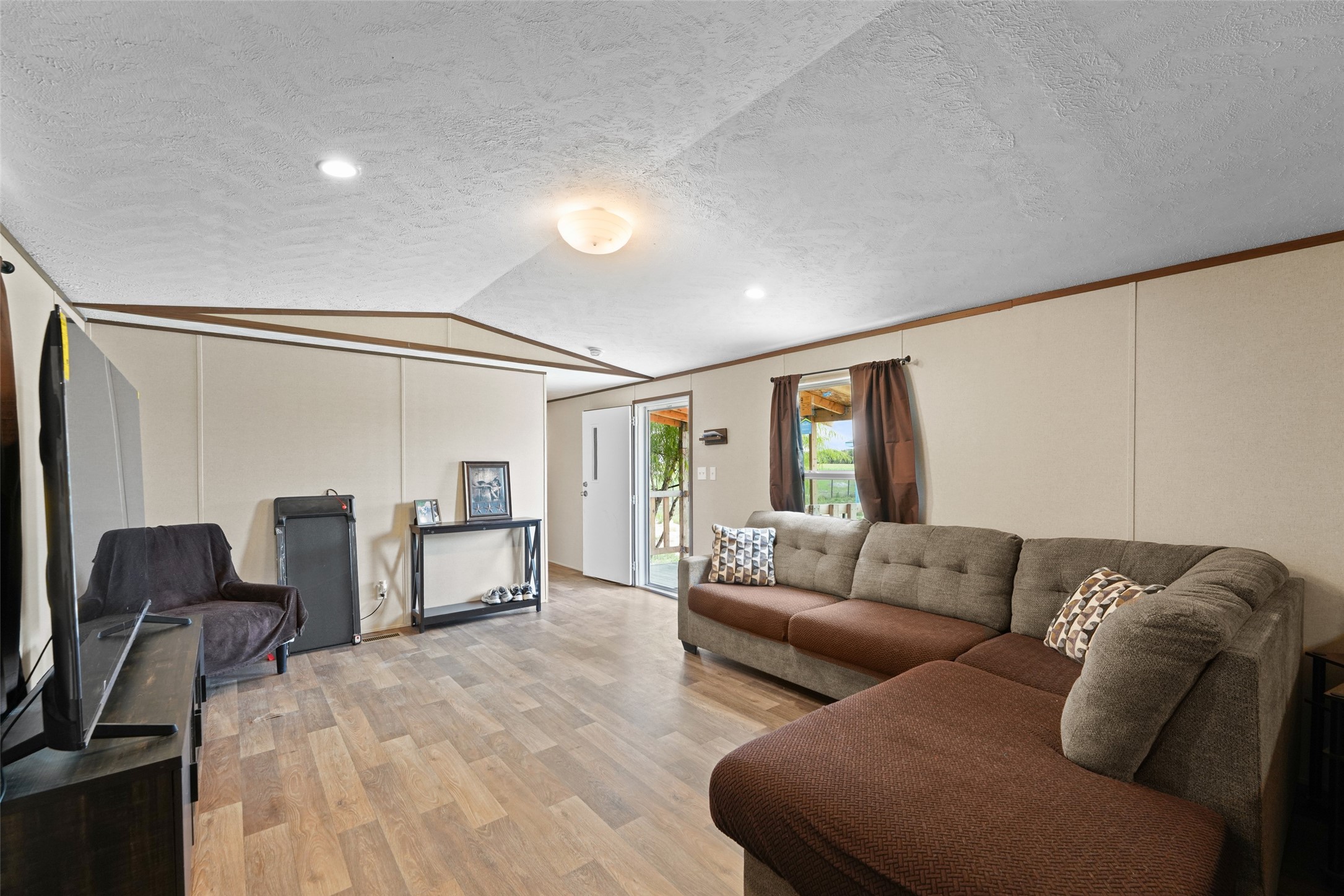471 Ewing Road Ferris TX 75125
