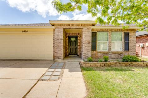 1616 Diamond Lake Trail Fort Worth TX 76247