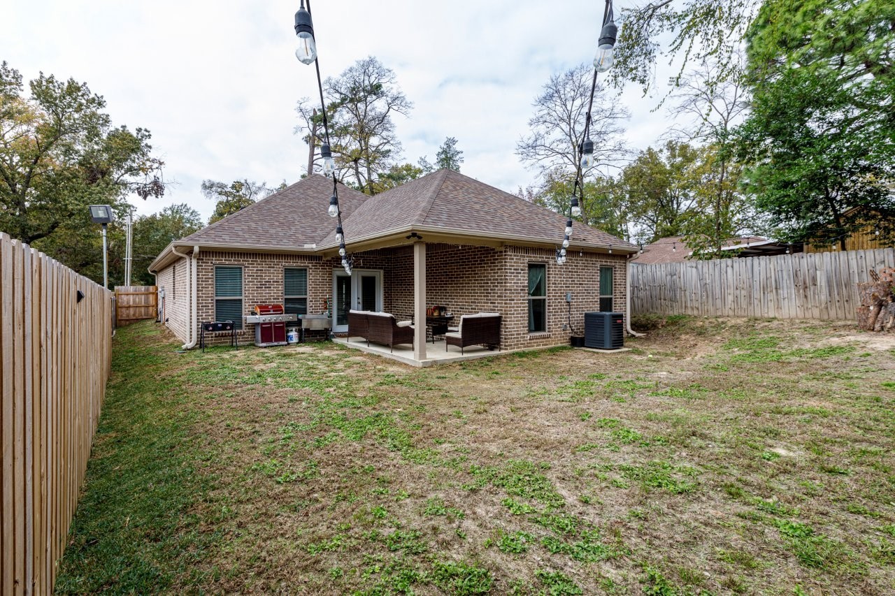 206 Willowbrook Avenue Tyler TX 75702