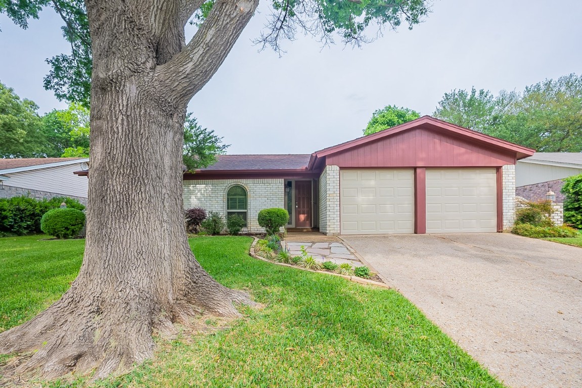 5311 Lansingford Trail Arlington TX 76017