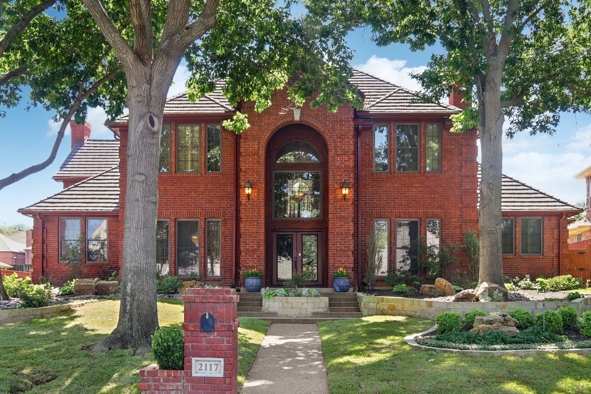2117 Bay Club Drive Arlington TX 76013