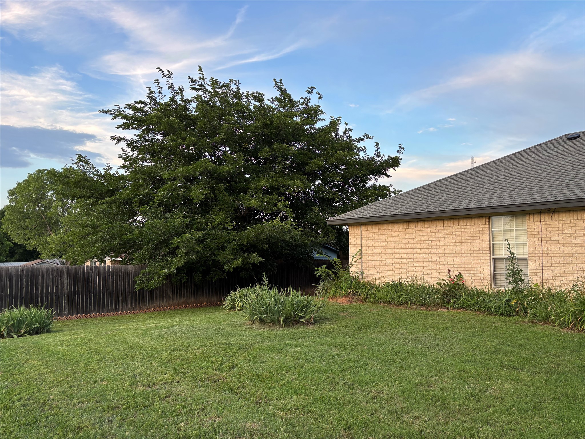420 Robert Drive Springtown TX 76082