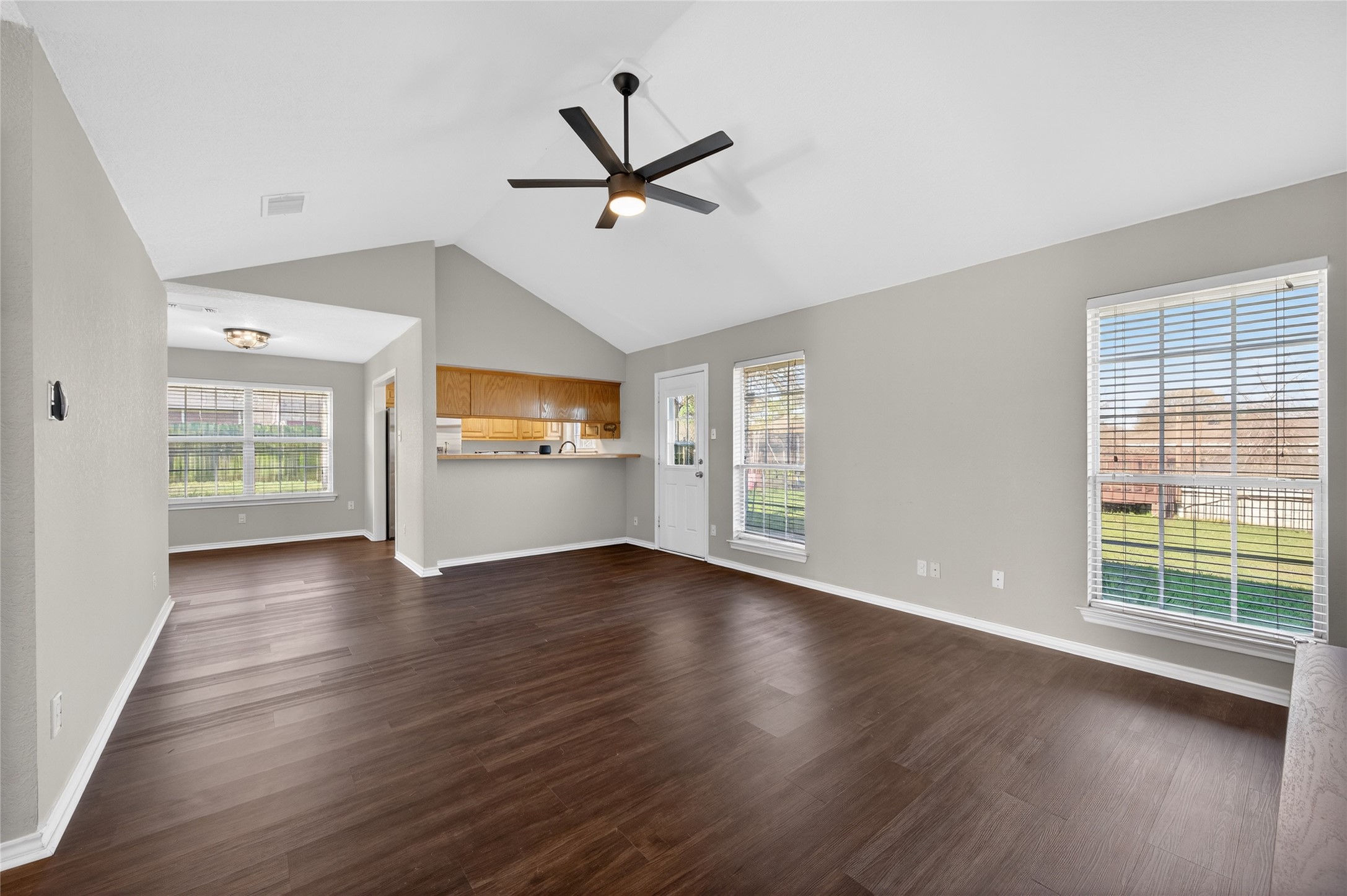 420 Robert Drive Springtown TX 76082