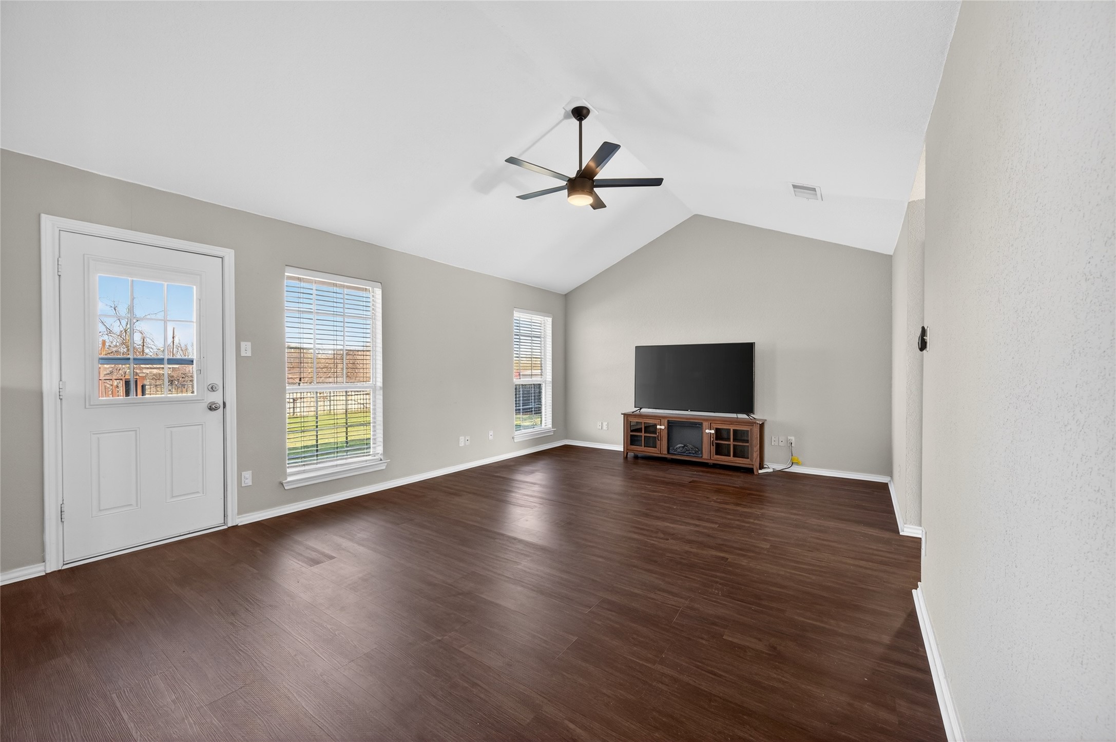 420 Robert Drive Springtown TX 76082