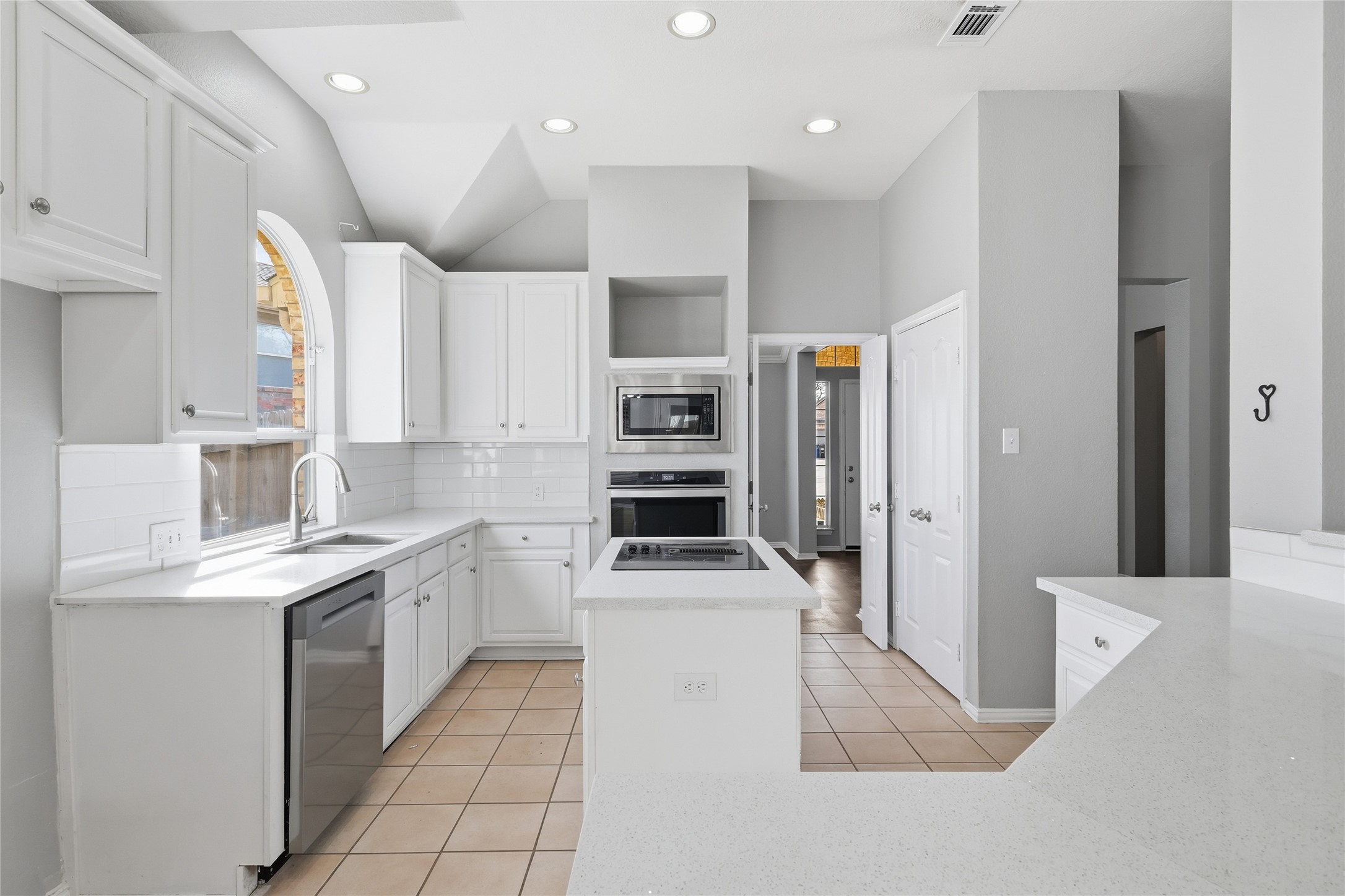 2211 Knob Hill Drive Corinth TX 76210