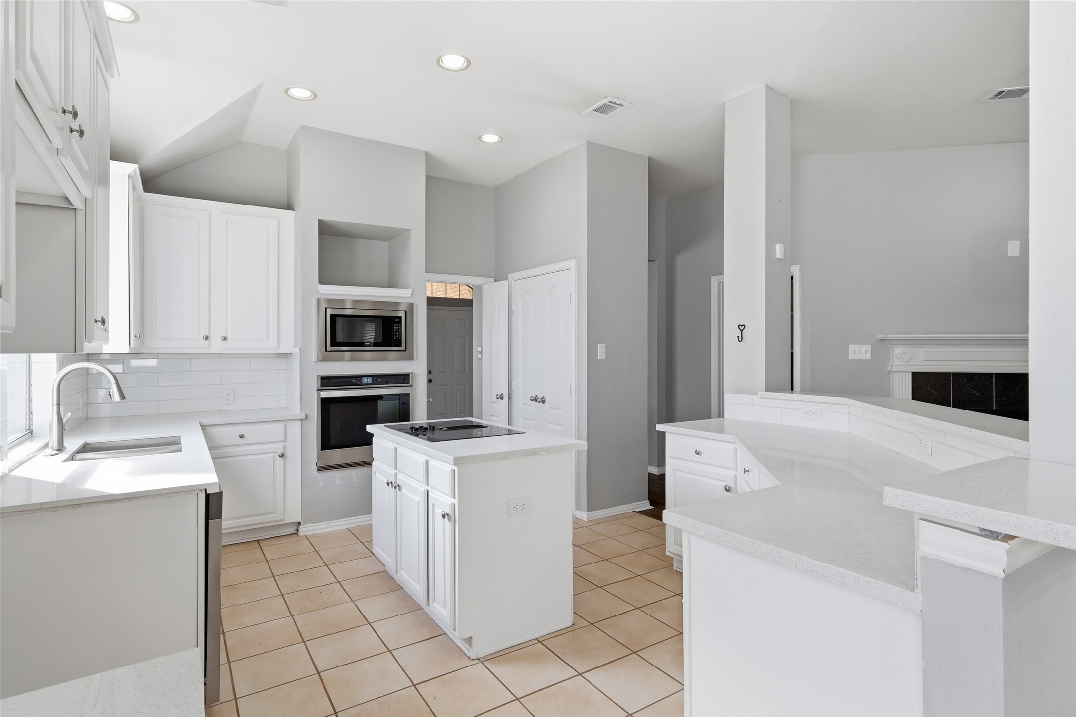 2211 Knob Hill Drive Corinth TX 76210