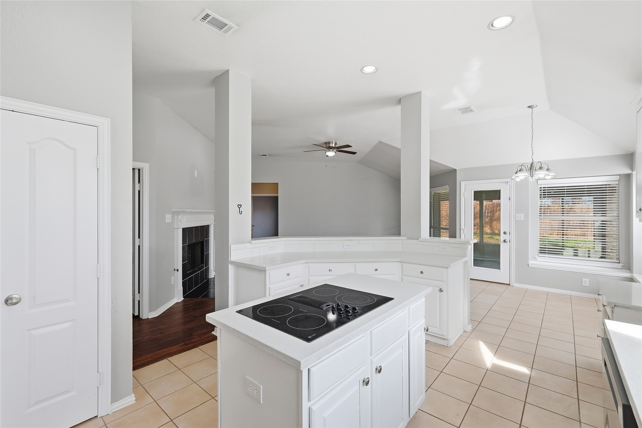 2211 Knob Hill Drive Corinth TX 76210