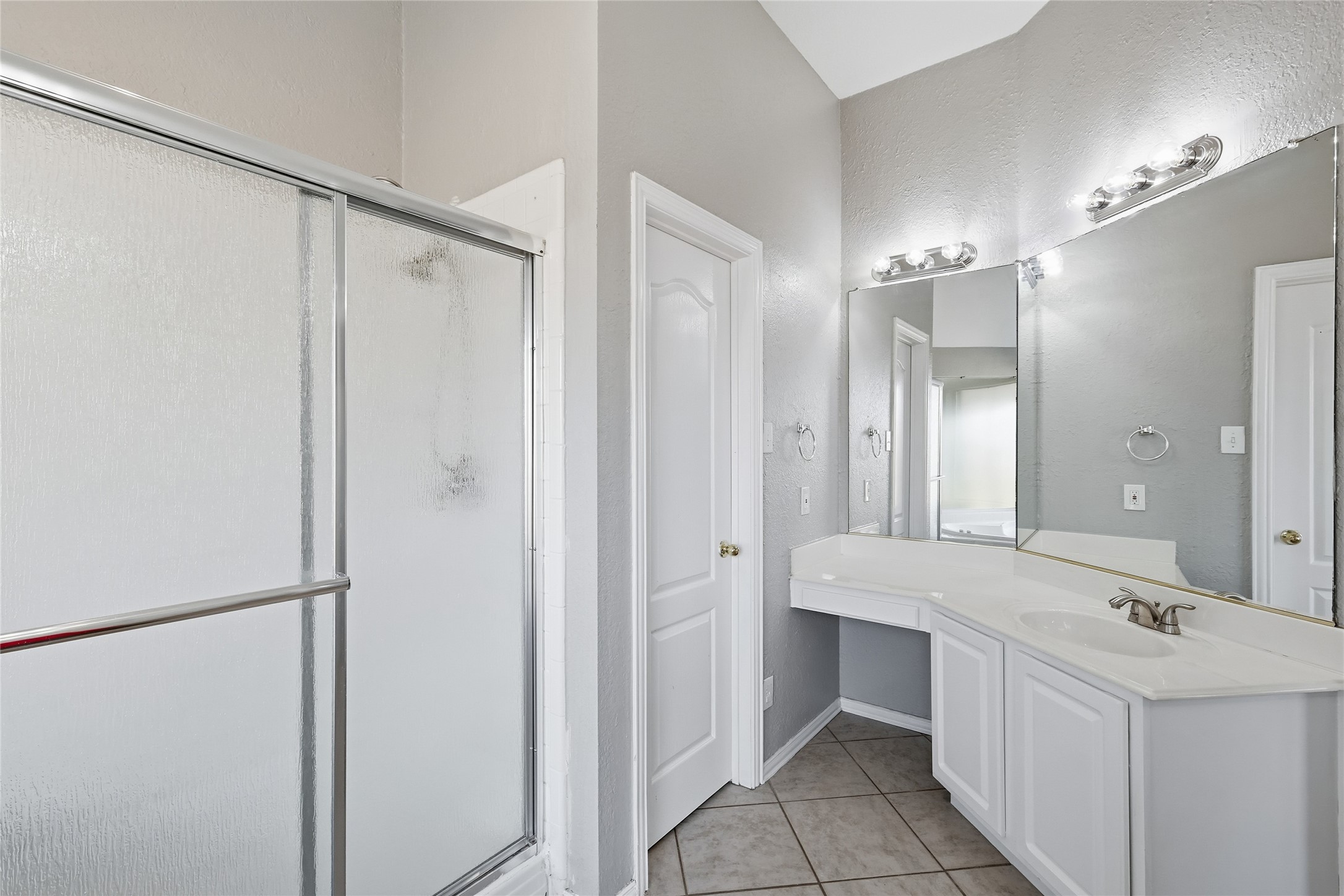 2211 Knob Hill Drive Corinth TX 76210