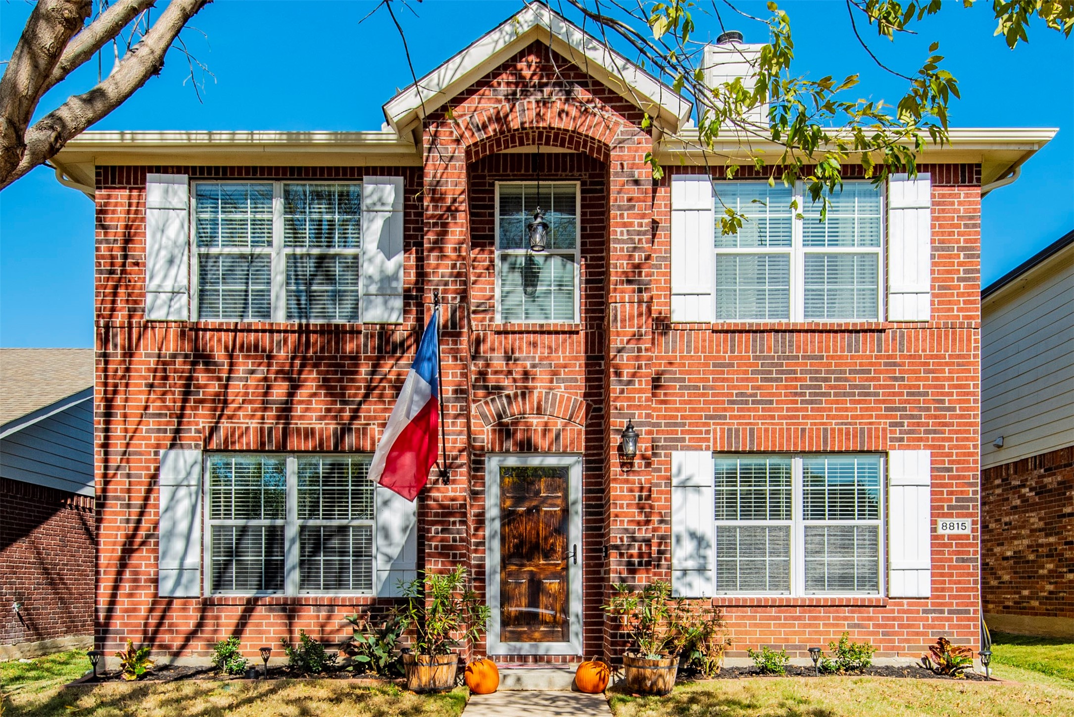 8815 Holliday Lane Aubrey TX 76227