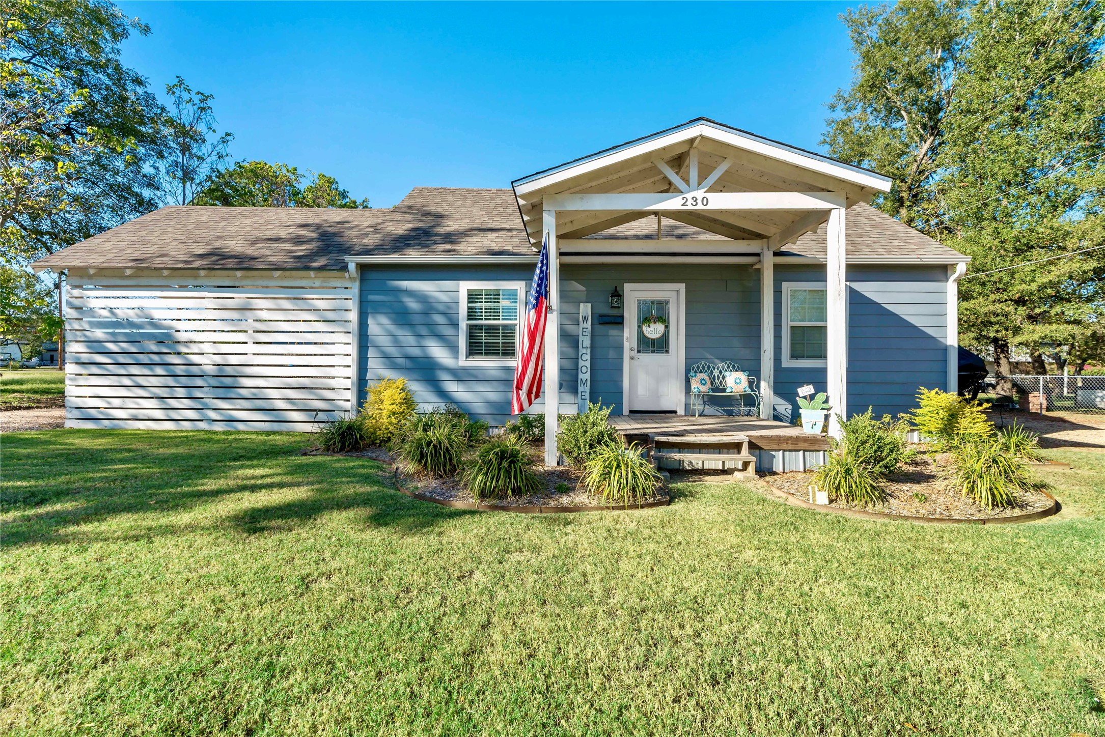 230 W Division Street Blossom TX 75416
