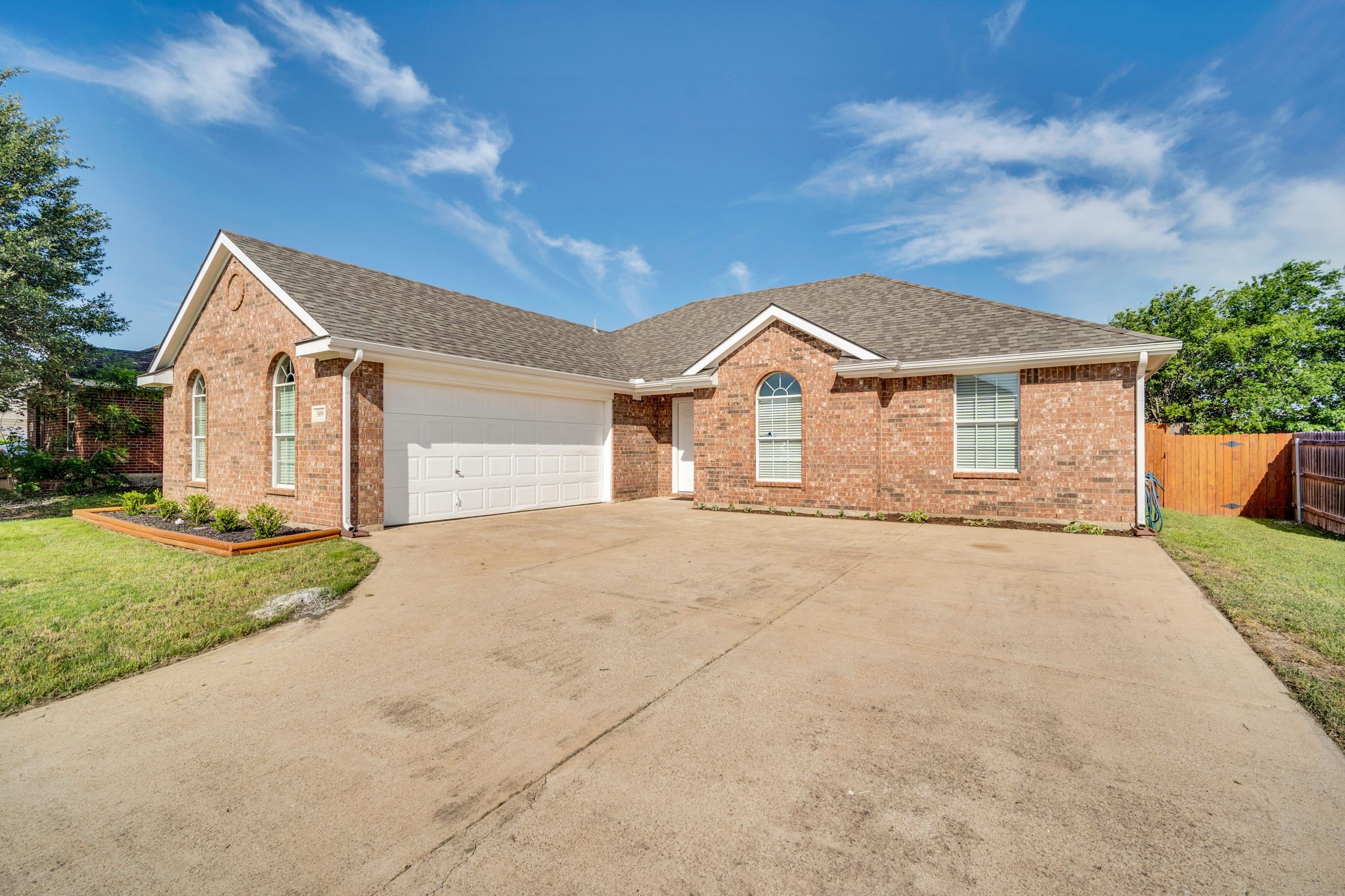 309 Shadow Bend Drive Red Oak TX 75154