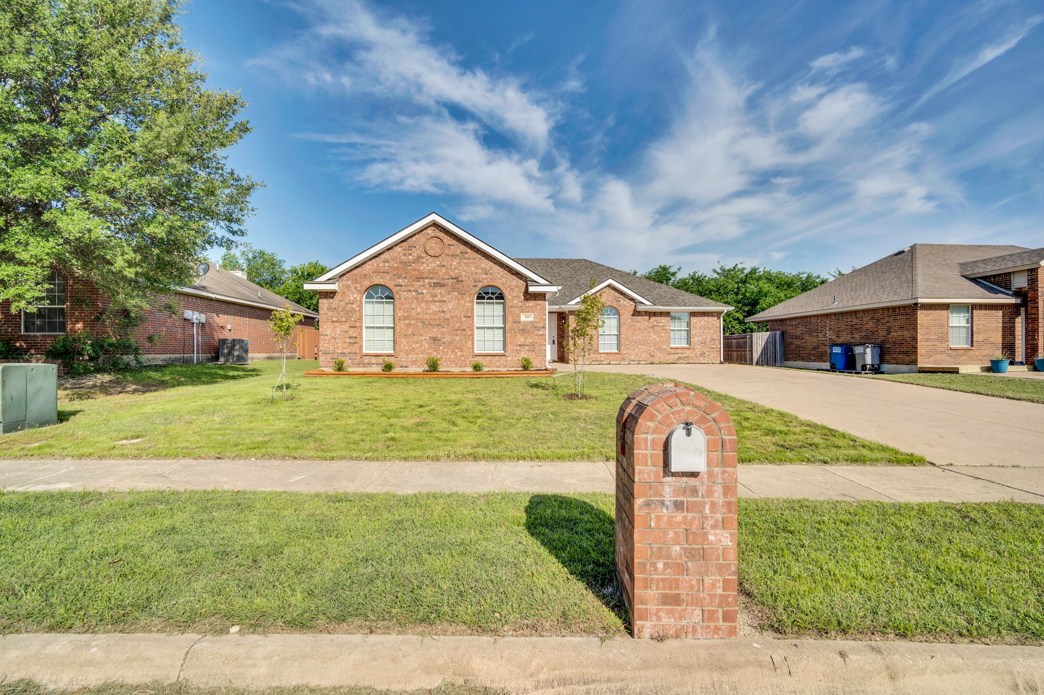 309 Shadow Bend Drive Red Oak TX 75154