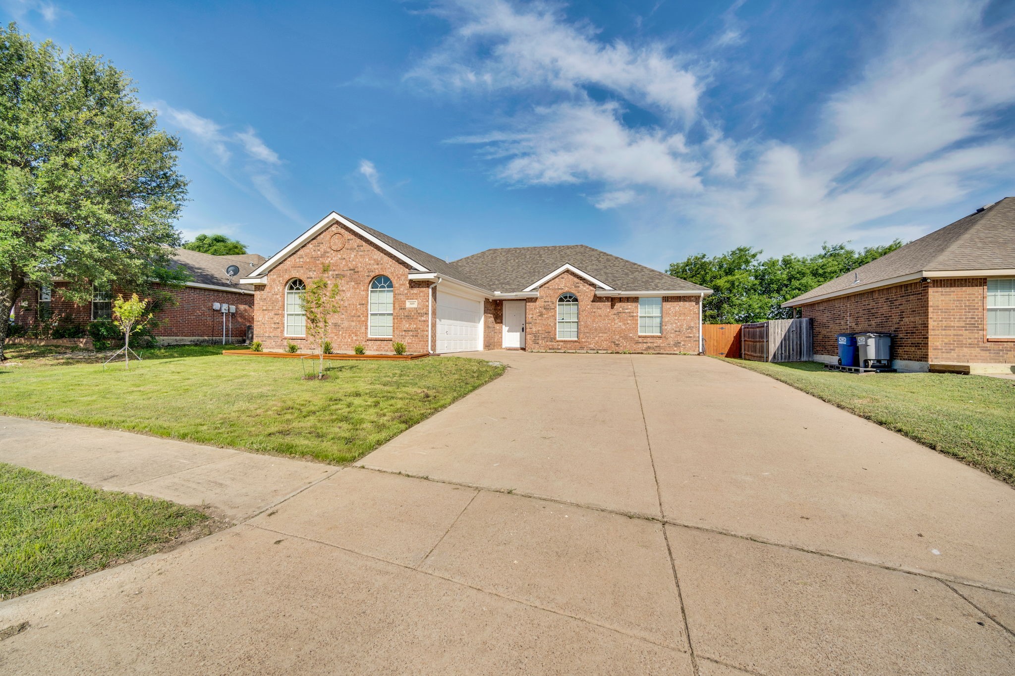 309 Shadow Bend Drive Red Oak TX 75154
