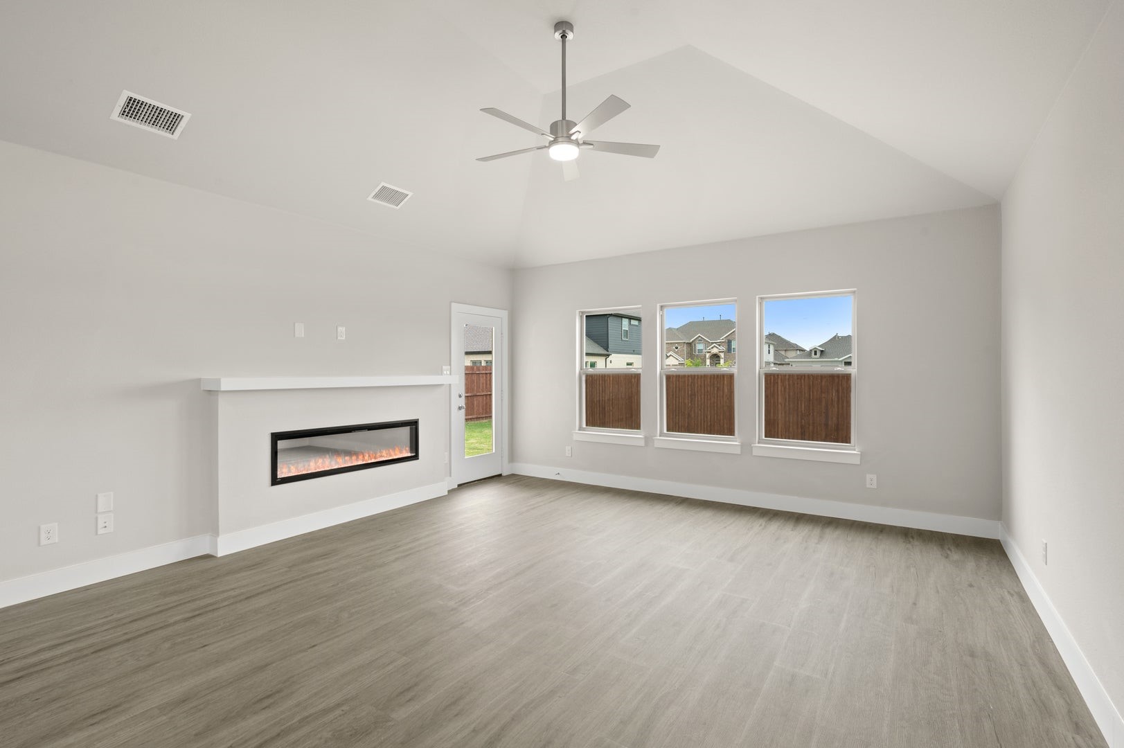 6737 Rosby Avenue Fort Worth TX 76123