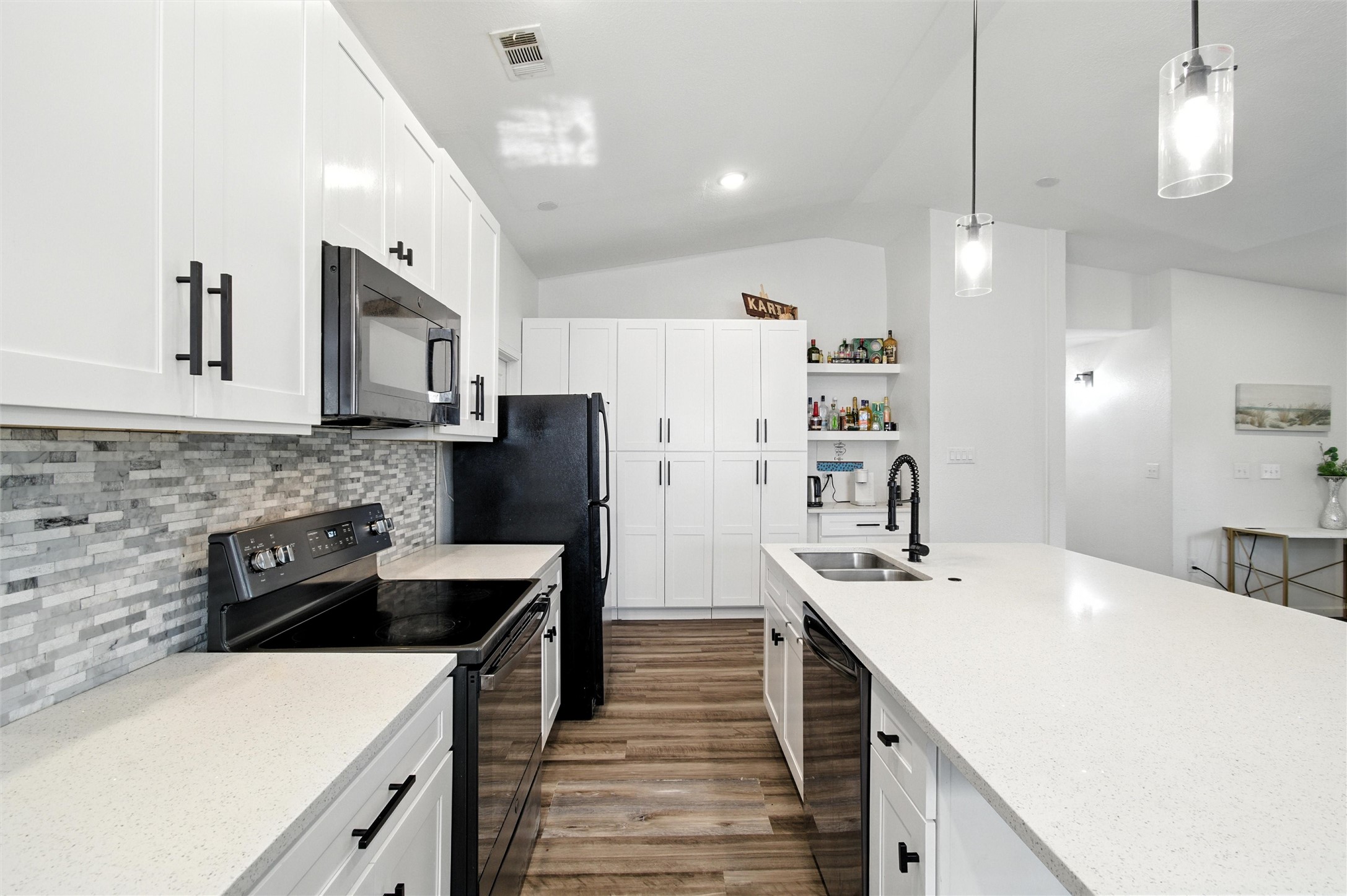 9853 Sophora Circle Dallas TX 75249