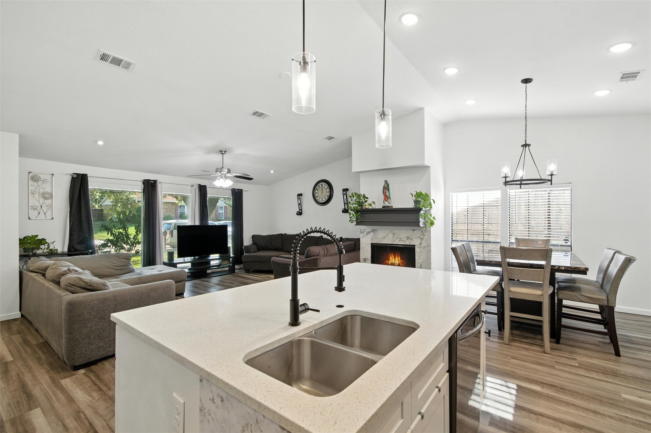 9853 Sophora Circle Dallas TX 75249
