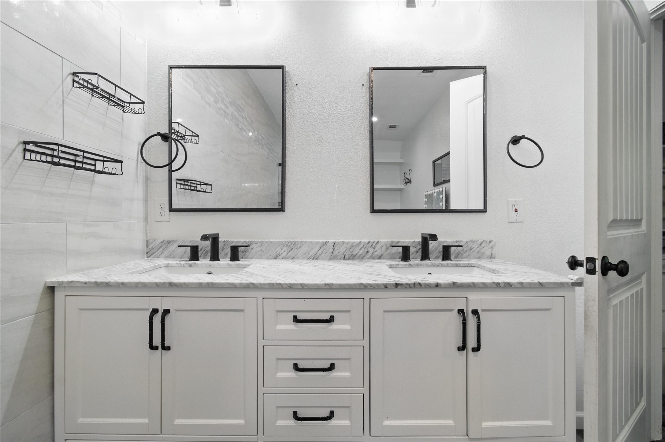 9853 Sophora Circle Dallas TX 75249