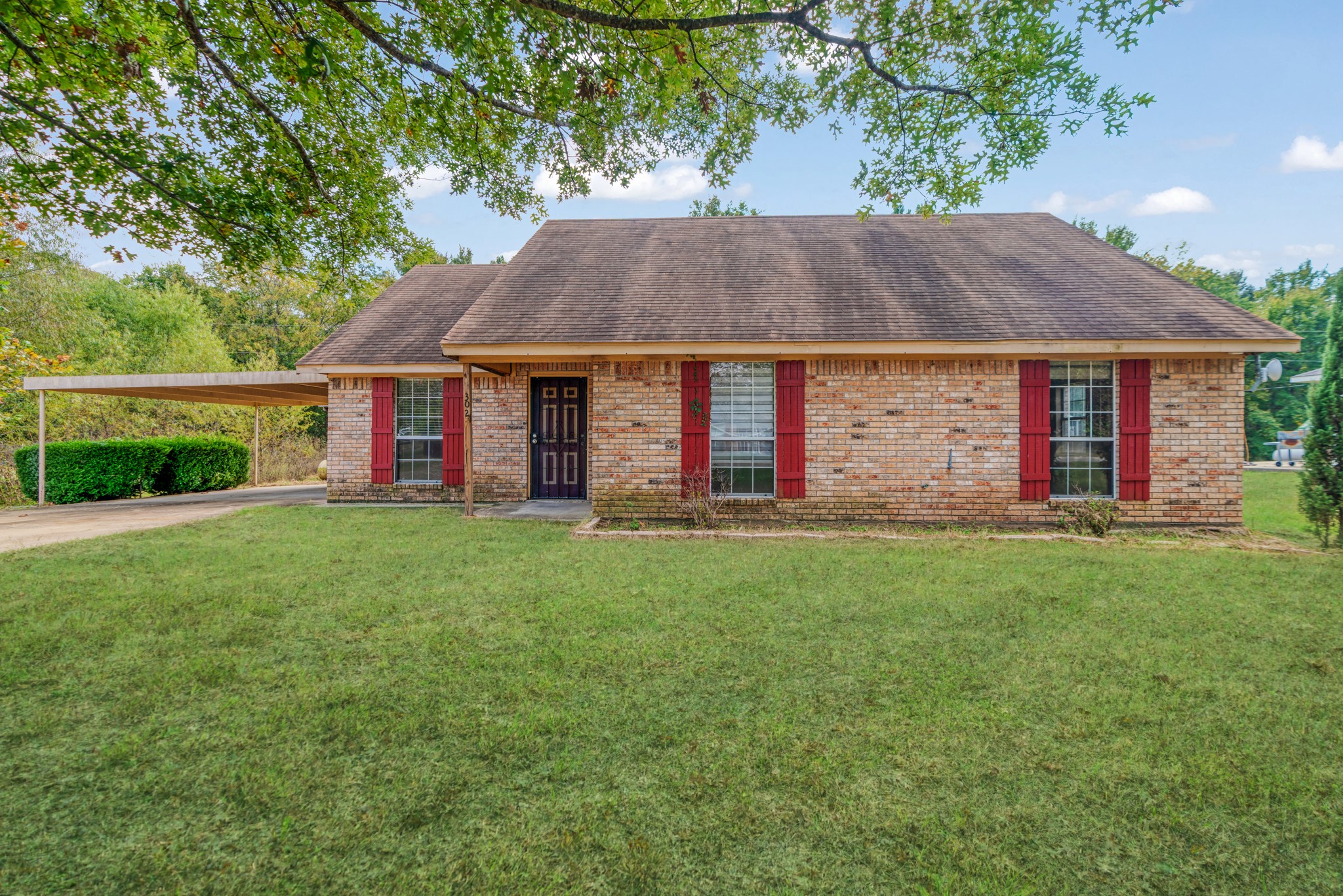 302 Cripple Creek Powderly TX 75473