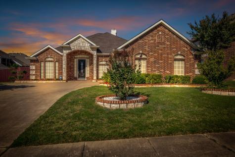 4708 Kestrel Street Grand Prairie TX 75052