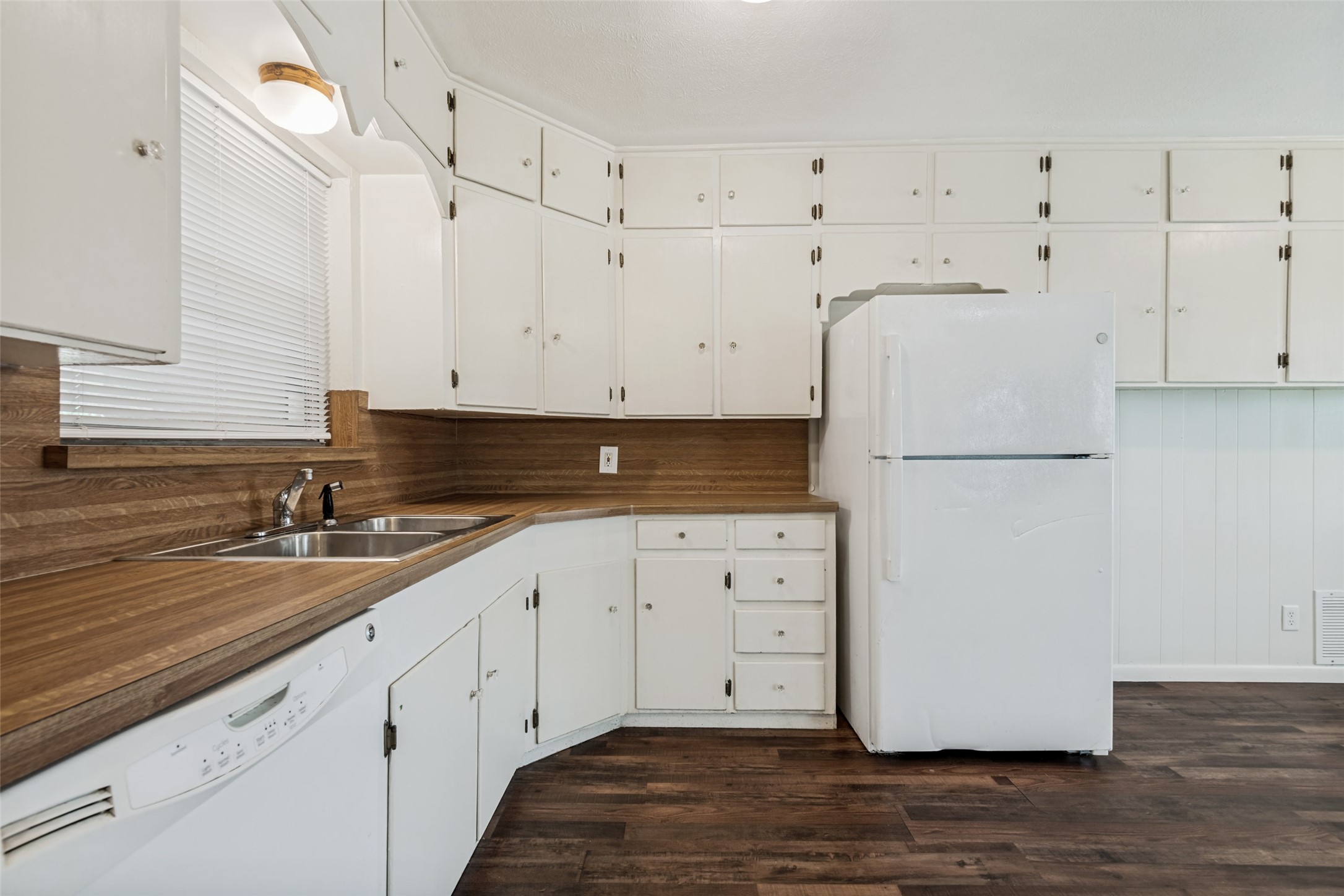 221 Leighton Drive Terrell TX 75160