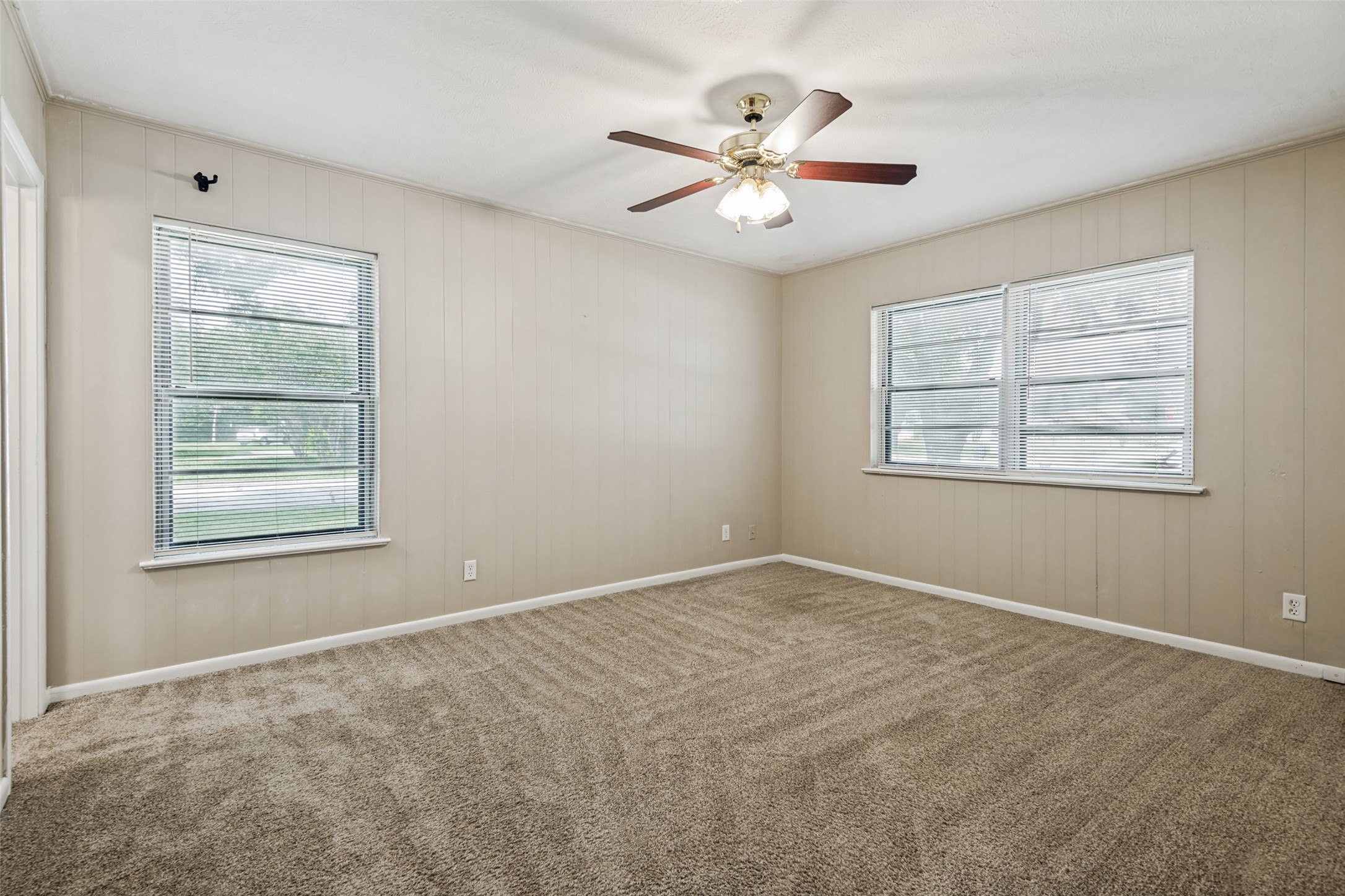 221 Leighton Drive Terrell TX 75160